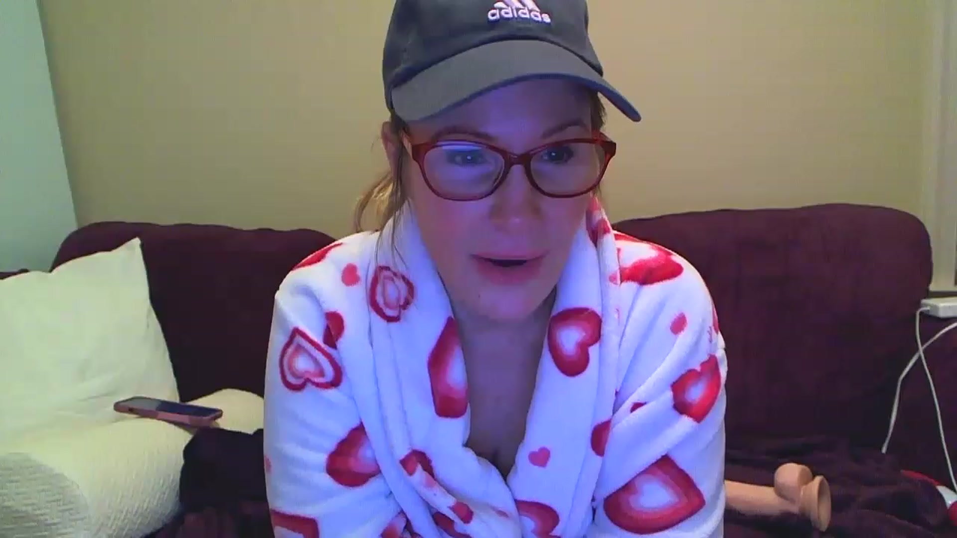Gallery image thumbnail from Milf_Goddess's myfreecams stream on, 03/17/2023, 07:13 image 14 of 20