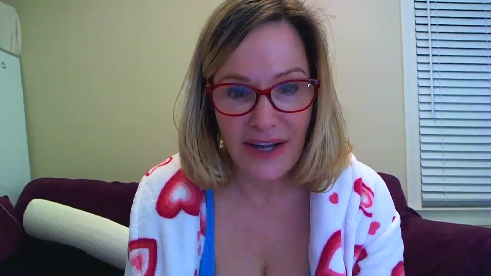 Gallery image thumbnail from Milf_Goddess's myfreecams stream on, 03/20/2023, 07:55 image 19 of 20
