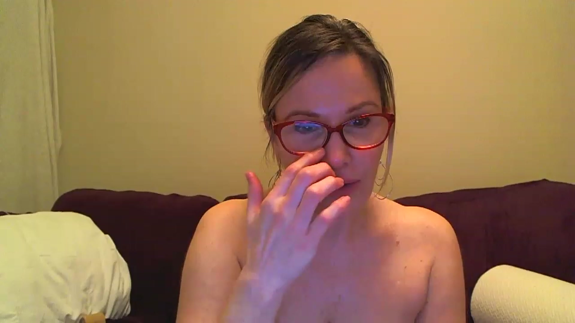 Gallery image thumbnail from Milf_Goddess's myfreecams stream on, 03/22/2023, 07:21 image 5 of 20