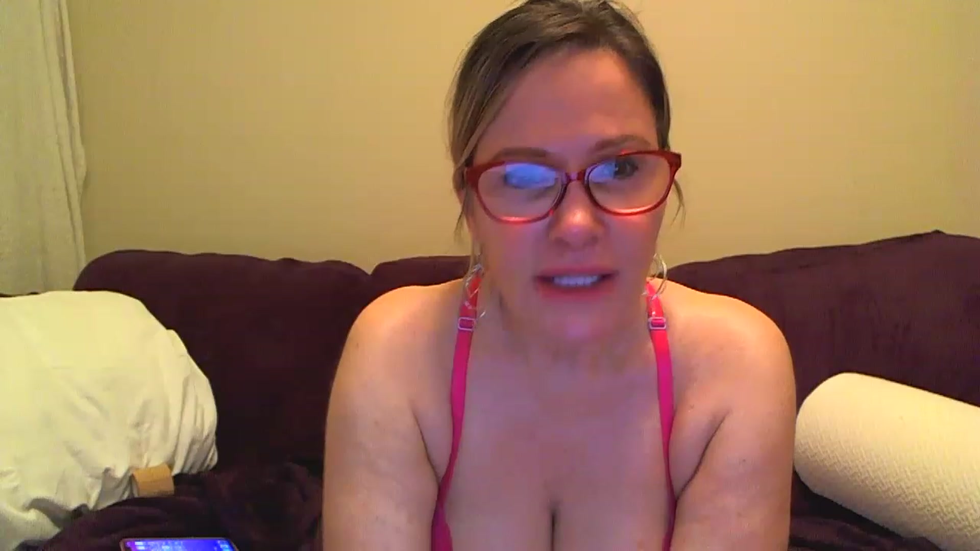 Gallery image thumbnail from Milf_Goddess's myfreecams stream on, 03/22/2023, 07:21 image 19 of 20