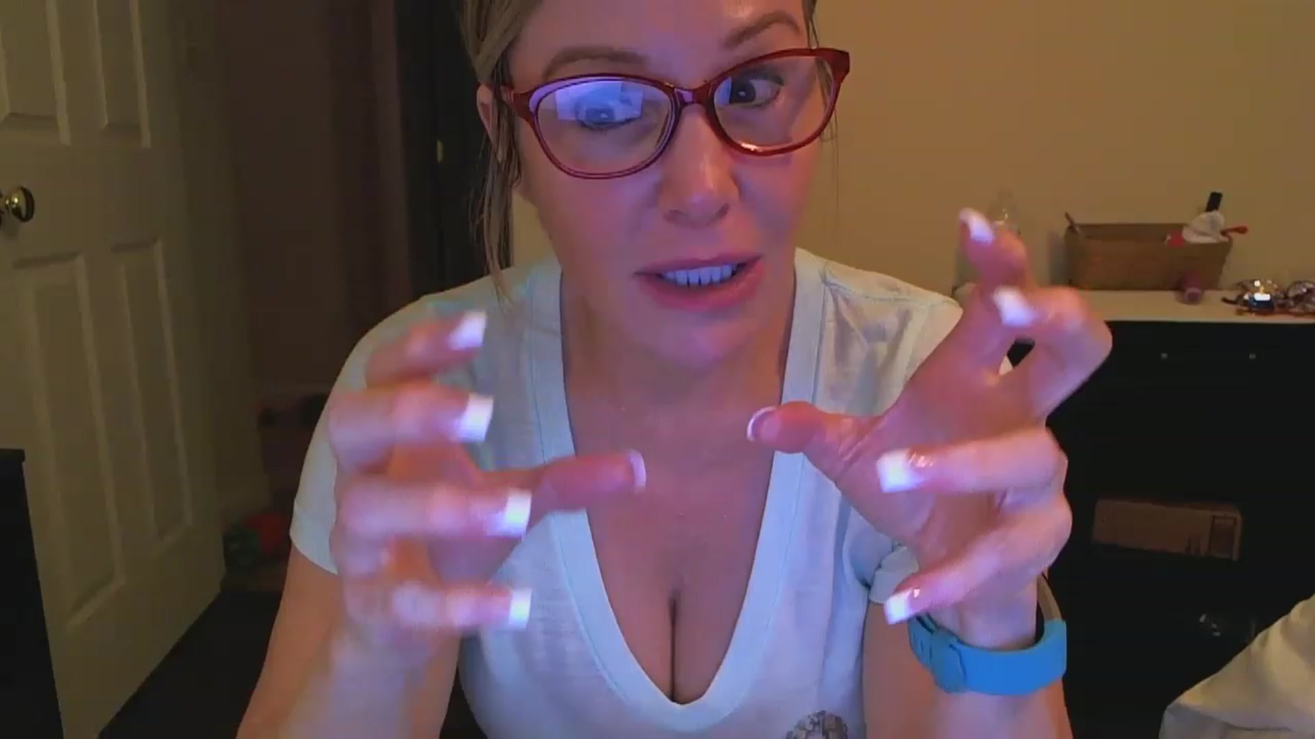 Gallery image thumbnail from Milf_Goddess's myfreecams stream on, 03/24/2023, 08:26 image 1 of 20