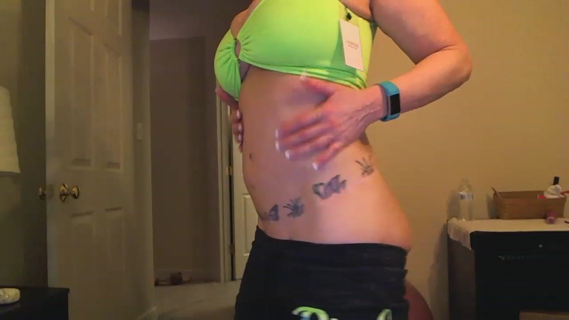 Gallery image thumbnail from Milf_Goddess's myfreecams stream on, 03/24/2023, 08:26 image 5 of 20