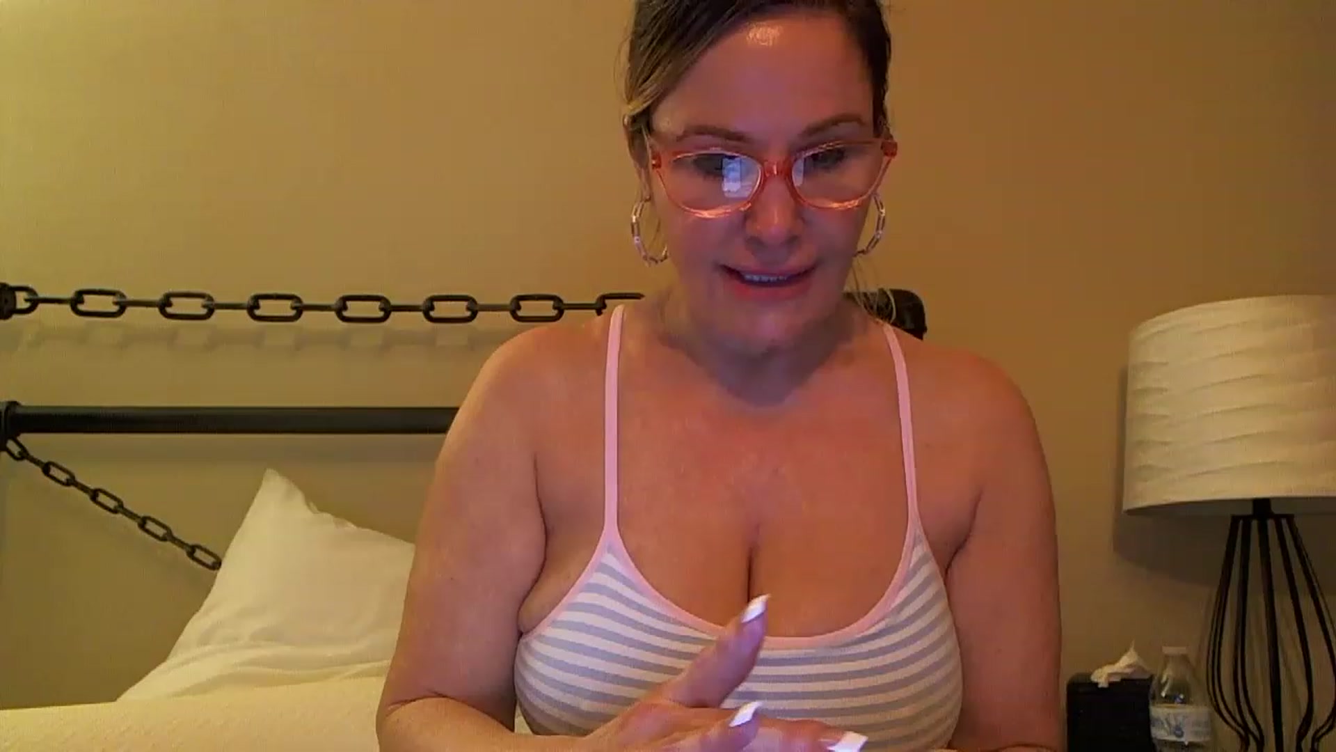 Gallery image thumbnail from Milf_Goddess's myfreecams stream on, 03/25/2023, 11:04 image 20 of 20