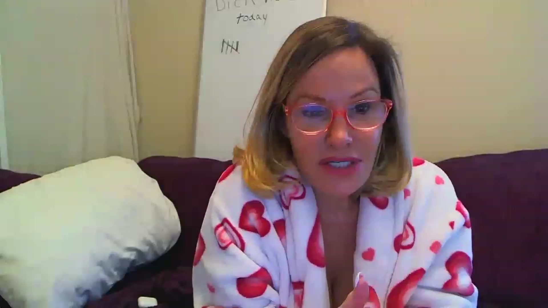 Gallery image thumbnail from Milf_Goddess's myfreecams stream on, 03/26/2023, 11:45 image 14 of 20