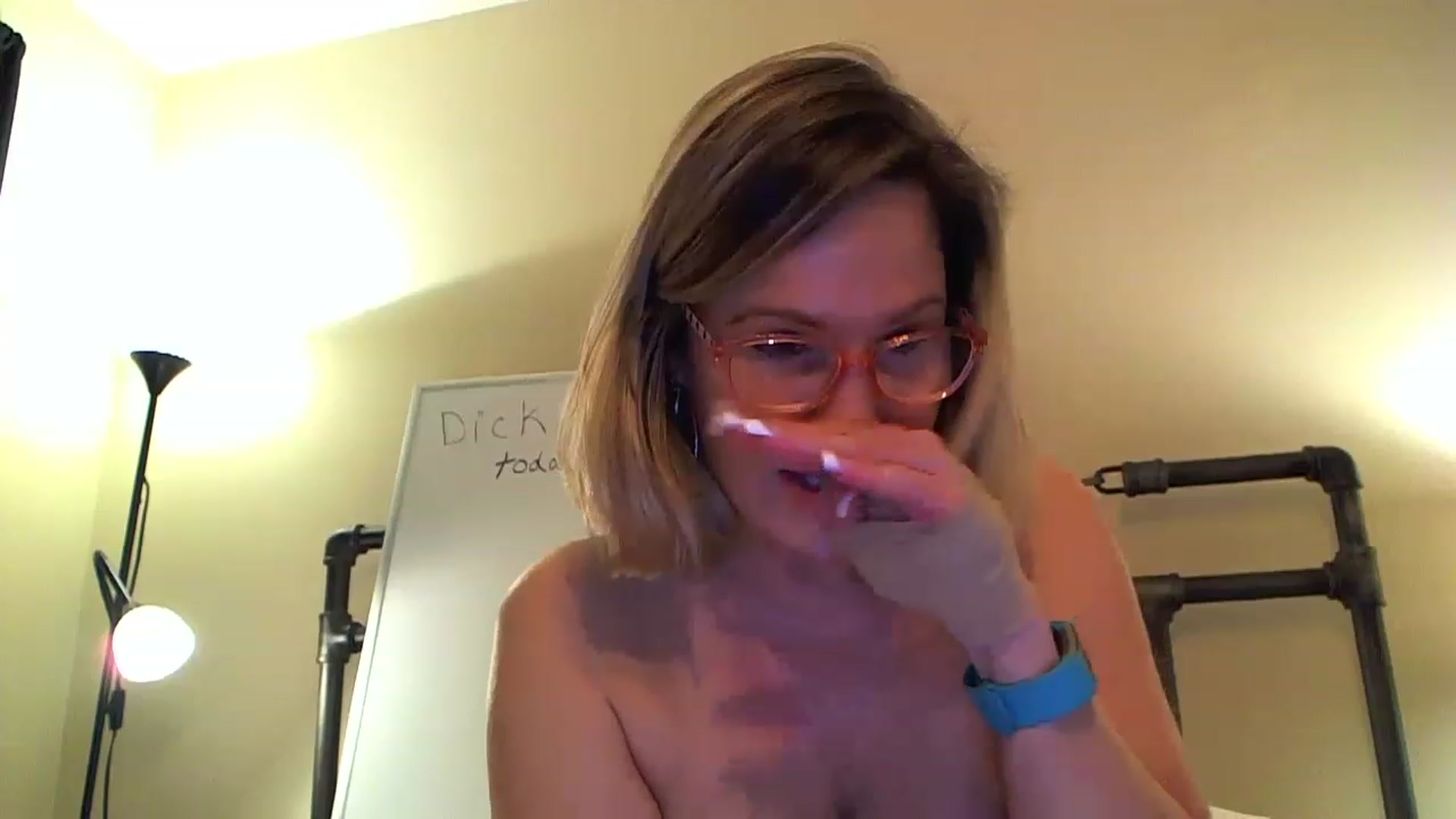 Gallery image thumbnail from Milf_Goddess's myfreecams stream on, 03/31/2023, 11:52 image 11 of 20