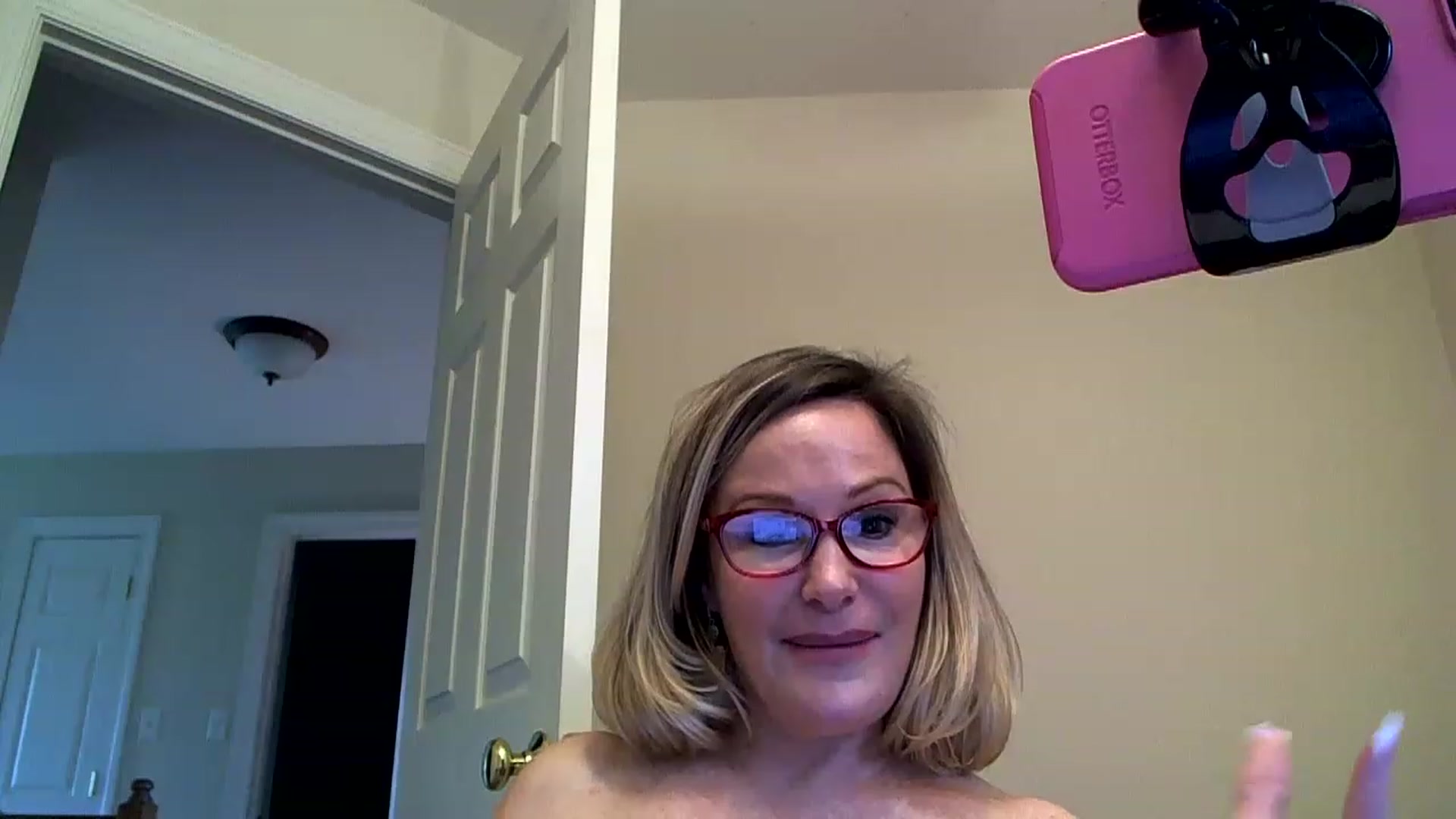Gallery image thumbnail from Milf_Goddess's myfreecams stream on, 04/08/2023, 11:54 image 11 of 20