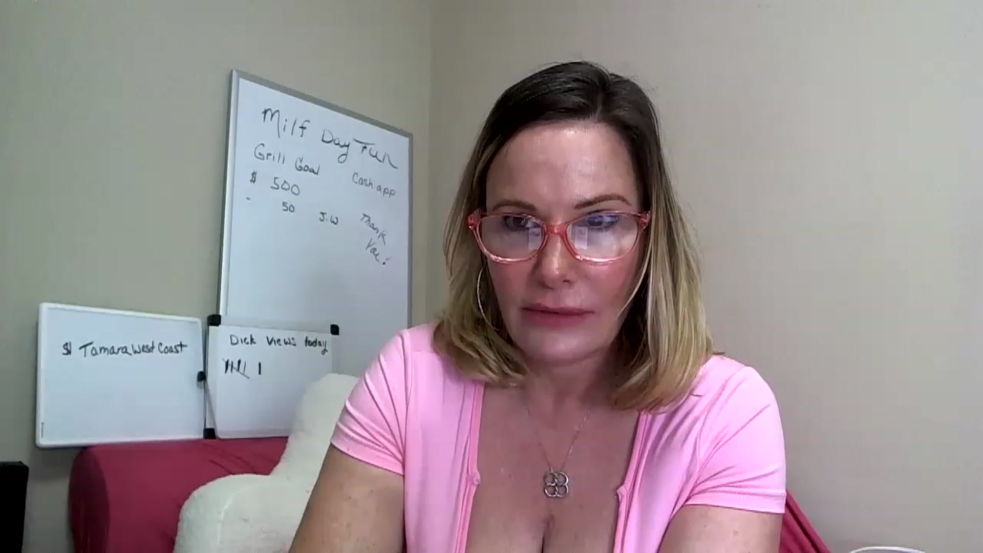 Gallery image thumbnail from Milf_Goddess's myfreecams stream on, 05/16/2023, 09:09 image 11 of 20