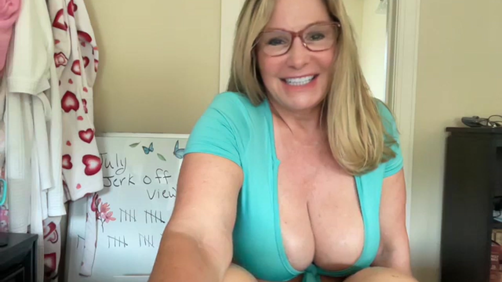 Gallery image thumbnail from Milf_Goddess's myfreecams stream on, 07/16/2024, 11:49 image 8 of 20
