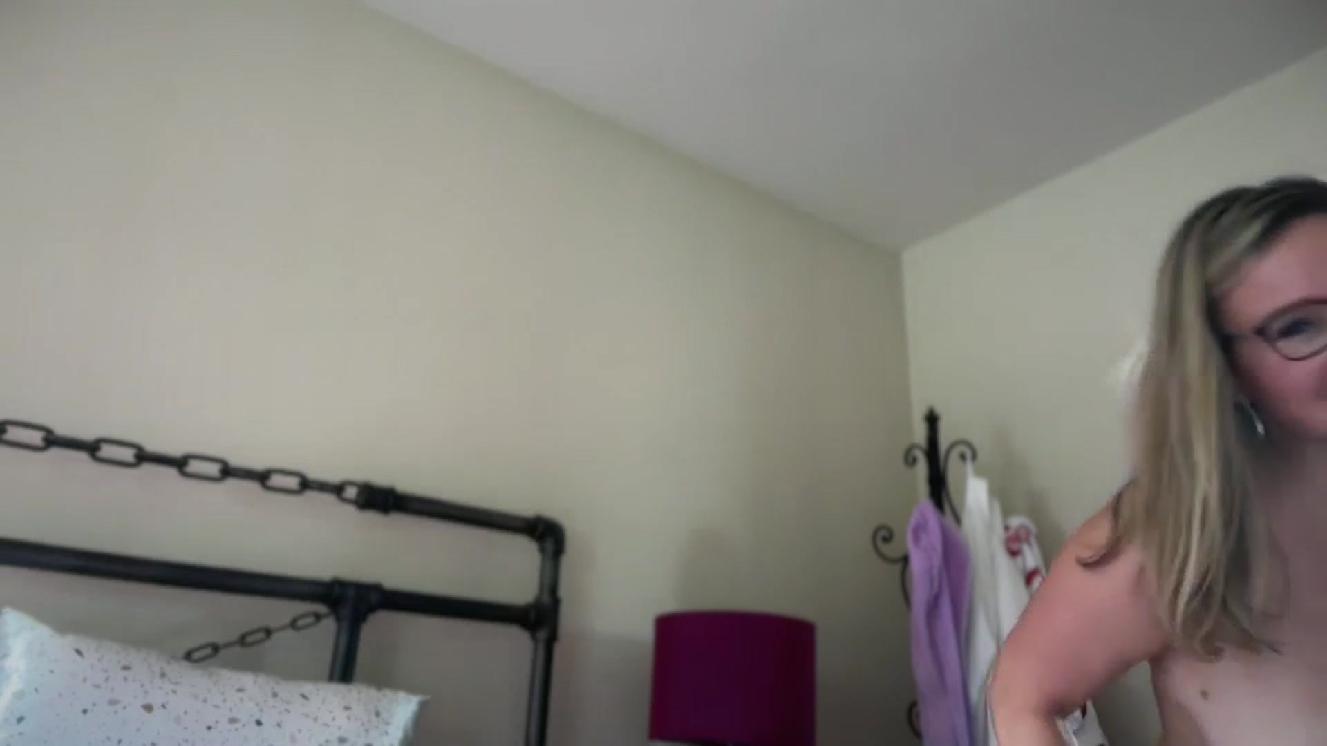 Gallery image thumbnail from Milf_Goddess's myfreecams stream on, 08/20/2024, 15:56 image 4 of 20