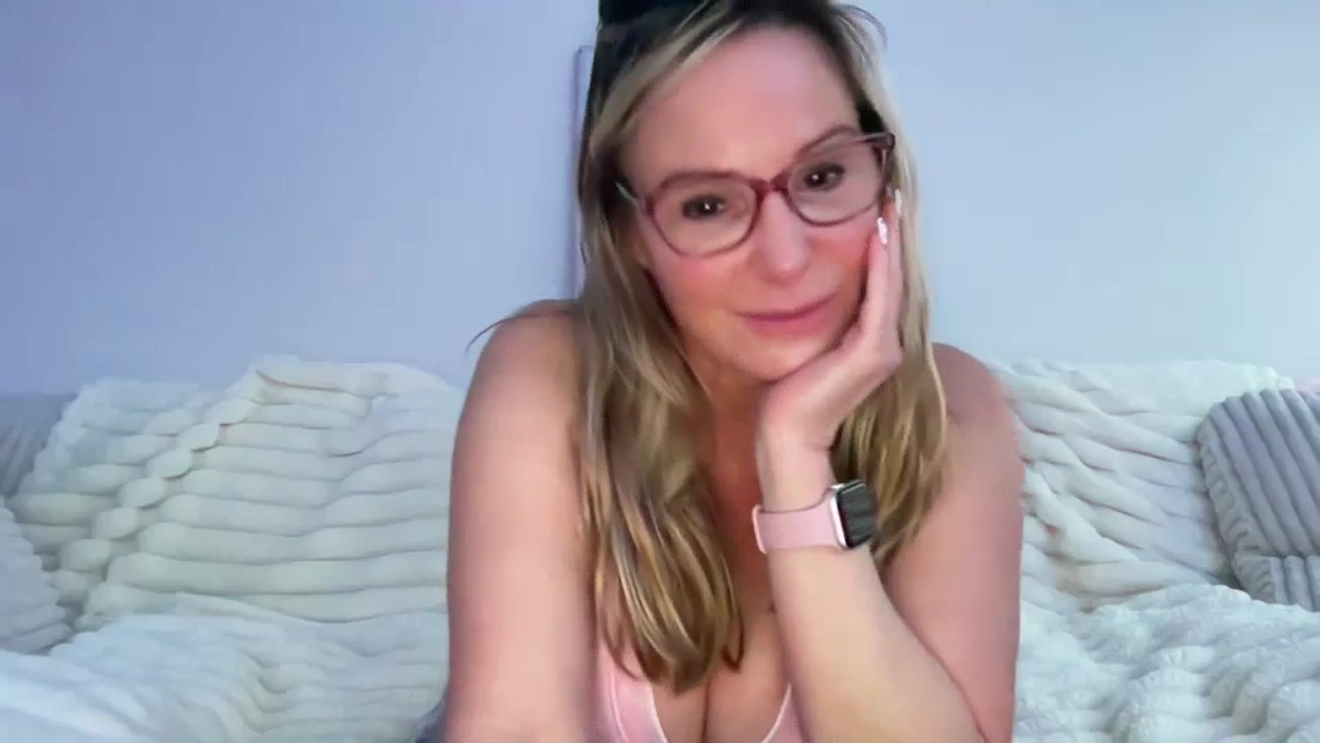 Gallery image thumbnail from Milf_Goddess's myfreecams stream on, 03/12/2025, 11:57 image 12 of 20