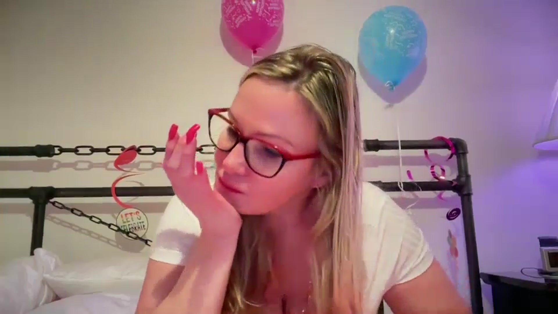 Gallery image thumbnail from Milf_Goddess's myfreecams stream on, 06/02/2025, 08:08 image 12 of 20