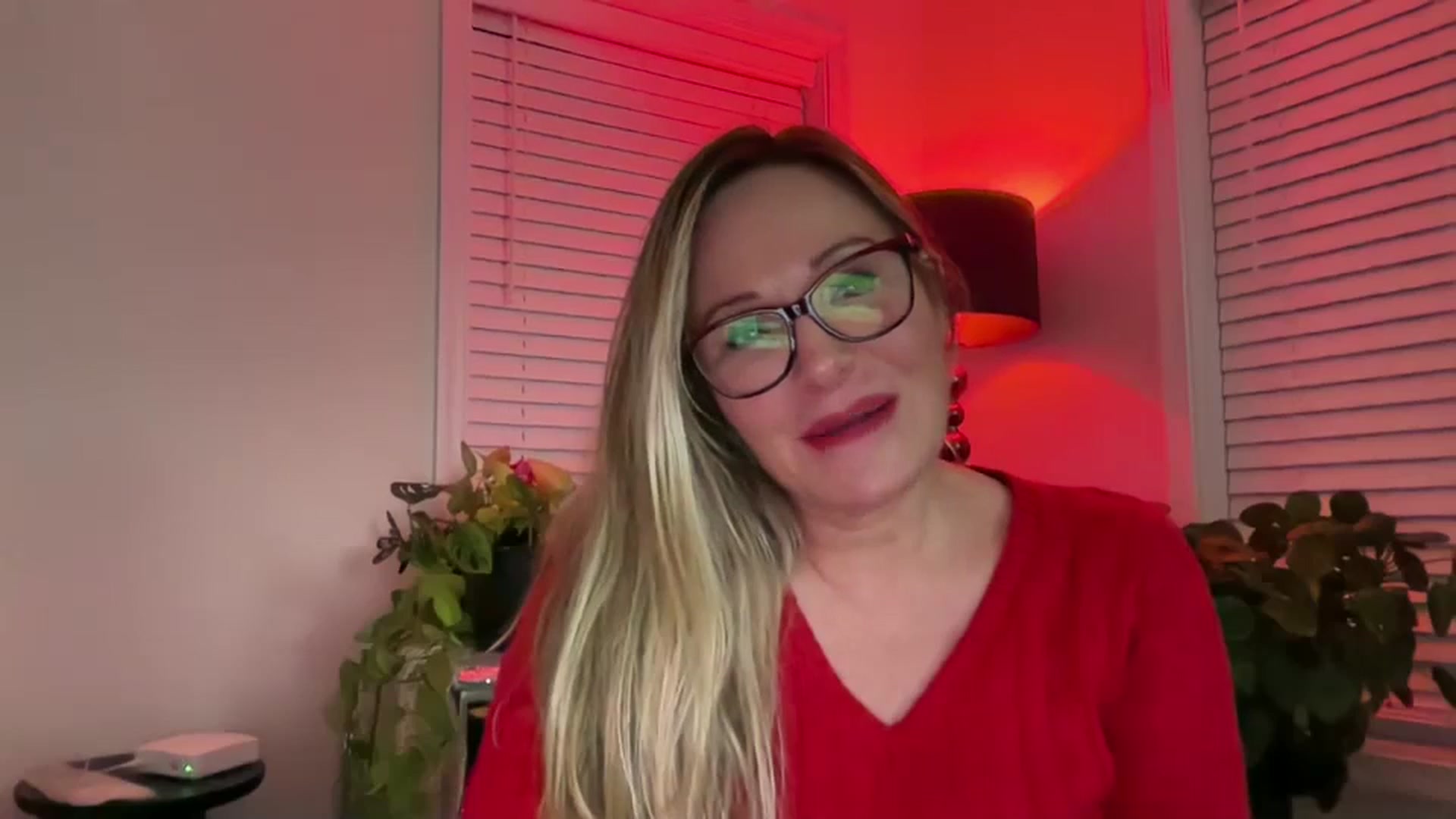 Gallery image thumbnail from Milf_Goddess's myfreecams stream on, 12/25/2025, 09:51 image 15 of 20