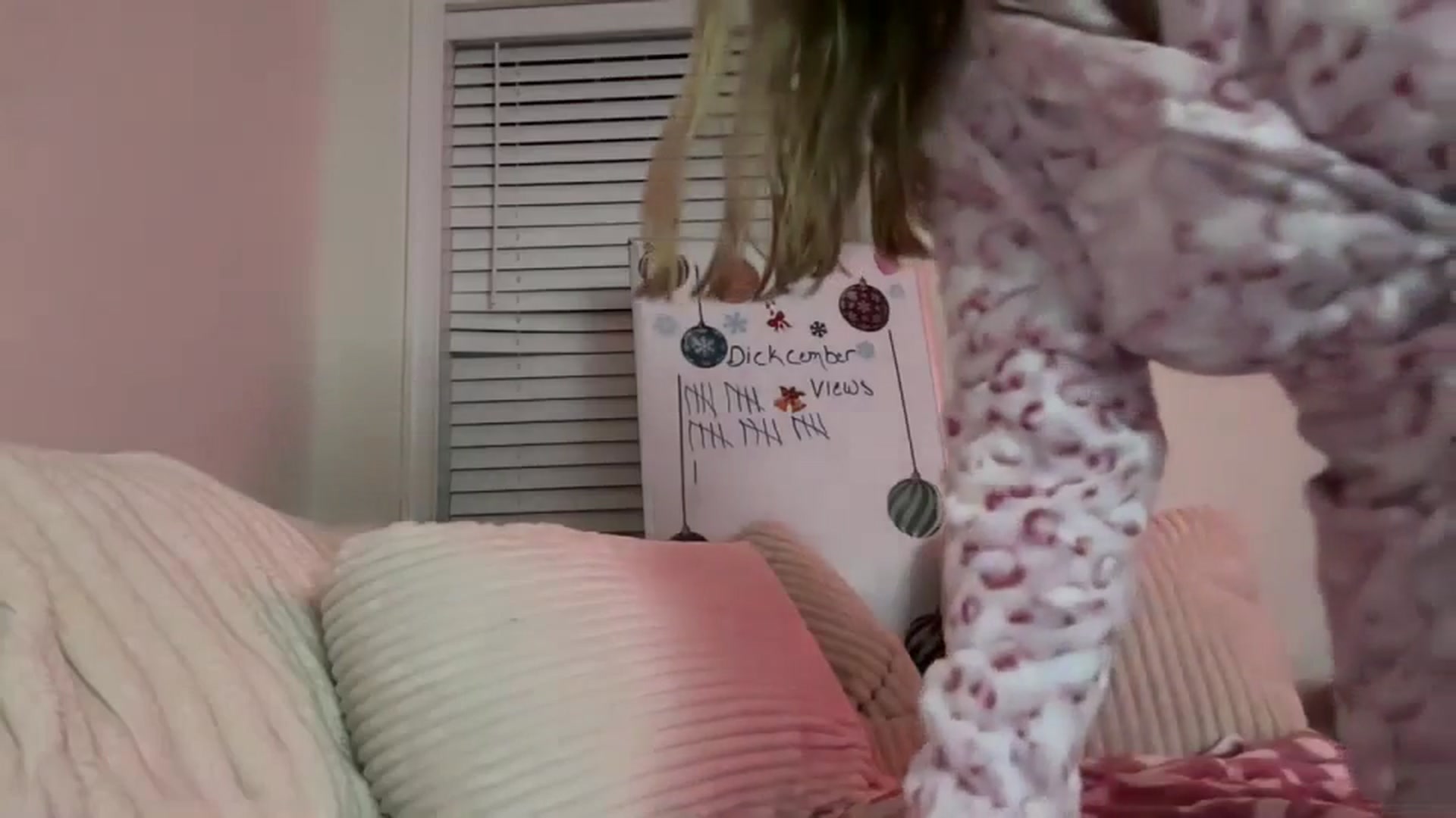 Gallery image thumbnail from Milf_Goddess's myfreecams stream on, 12/25/2025, 11:32 image 14 of 20