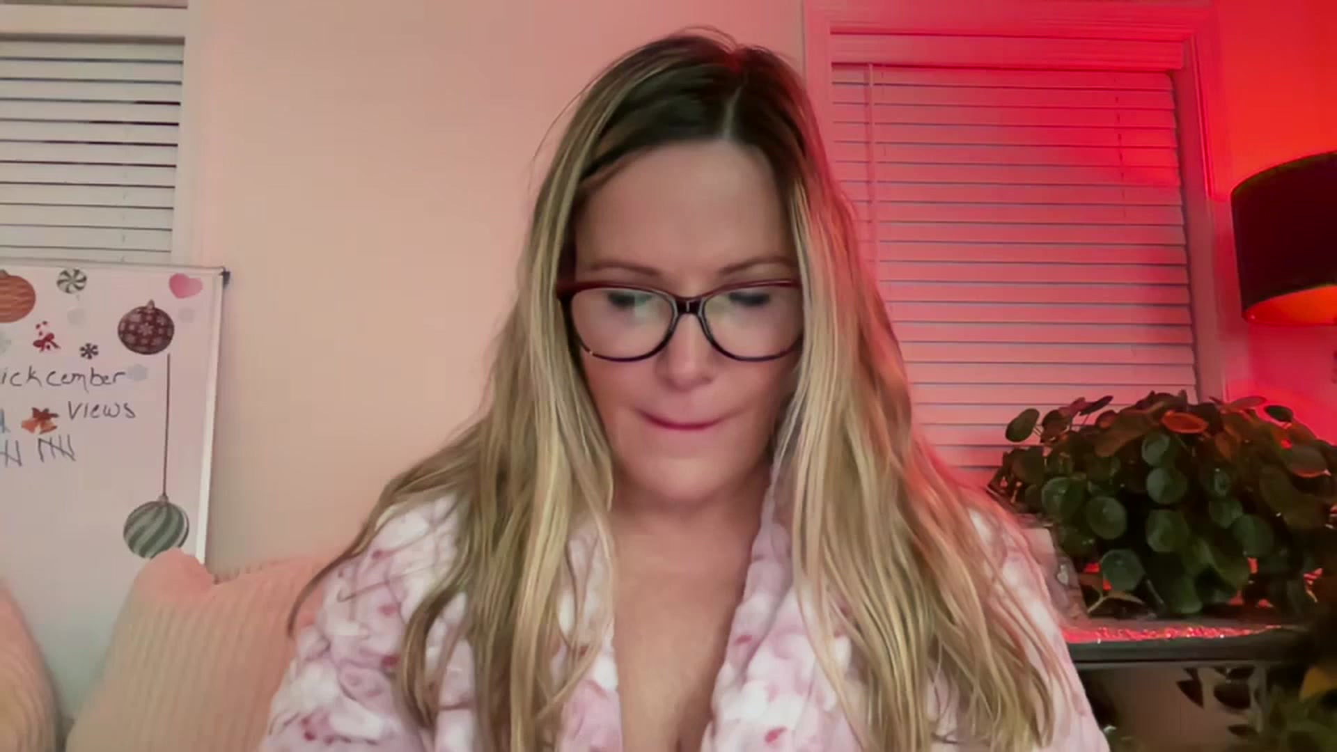 Gallery image thumbnail from Milf_Goddess's myfreecams stream on, 12/25/2025, 12:17 image 8 of 20