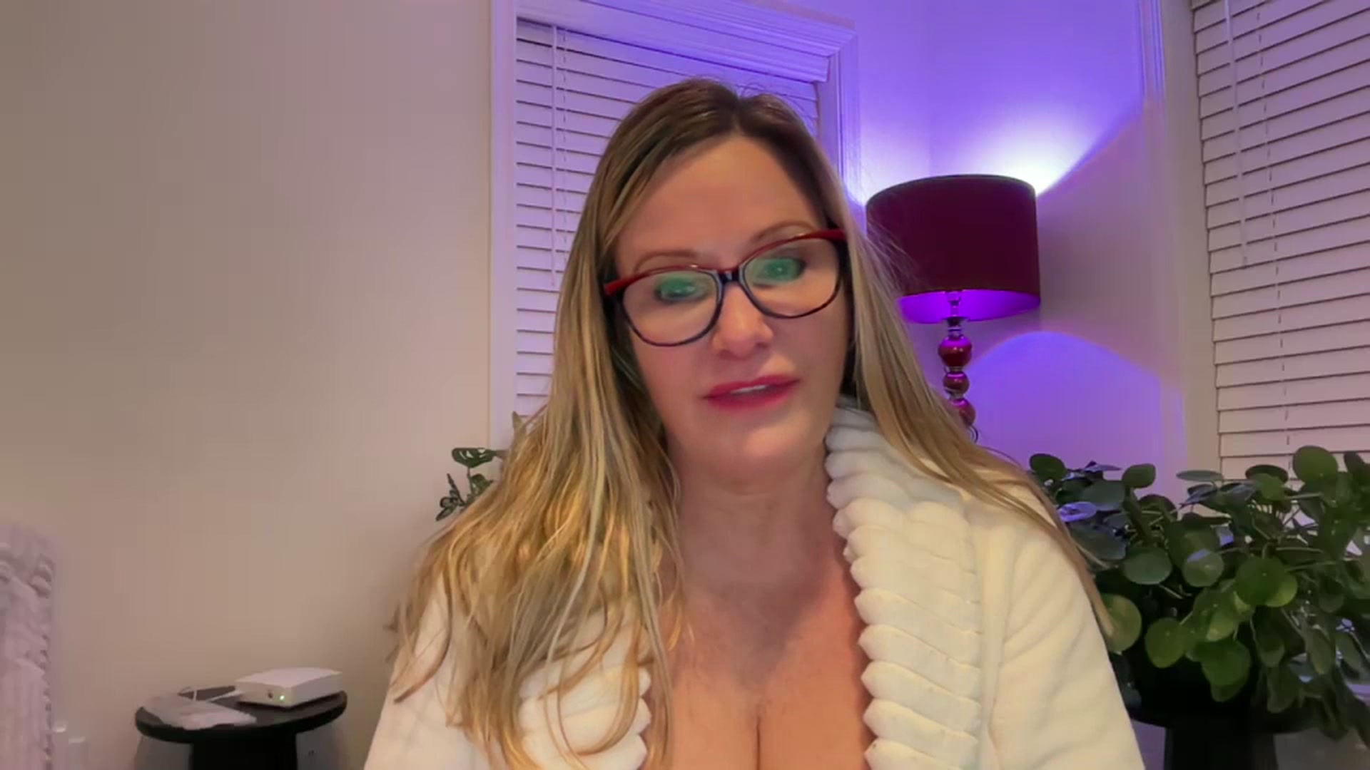 Gallery image thumbnail from Milf_Goddess's myfreecams stream on, 12/26/2025, 12:02 image 15 of 20