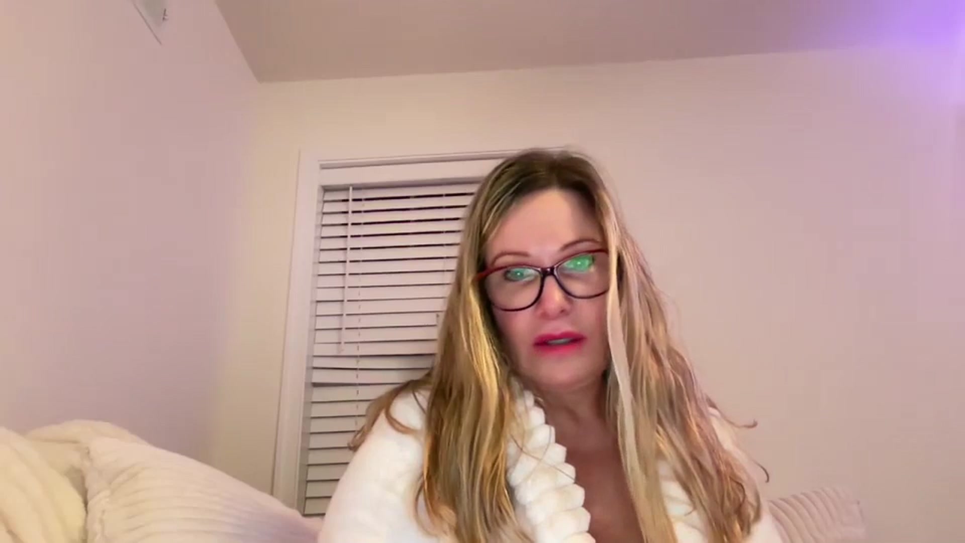 Gallery image thumbnail from Milf_Goddess's myfreecams stream on, 12/26/2025, 12:02 image 5 of 20