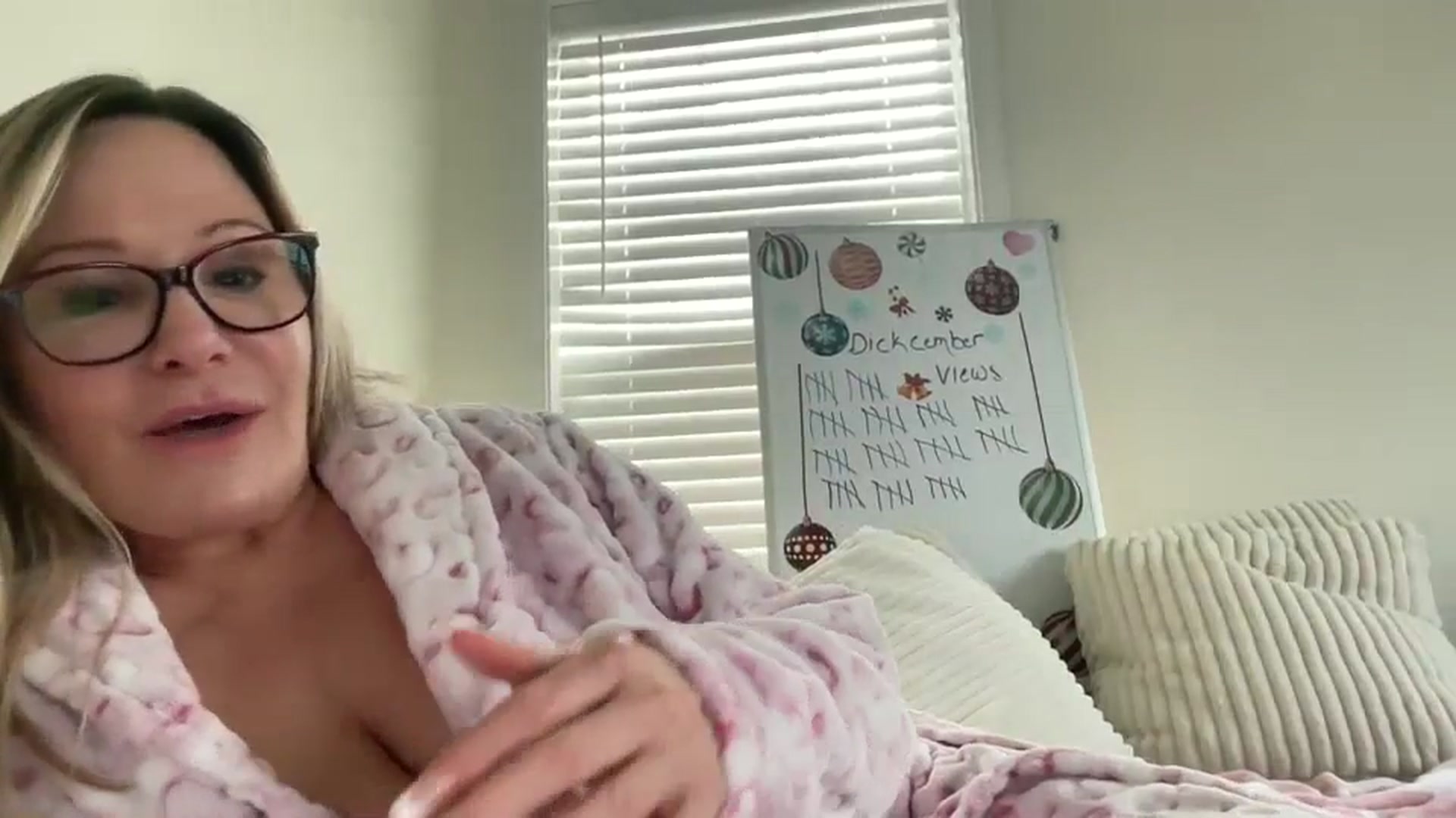 Gallery image thumbnail from Milf_Goddess's myfreecams stream on, 12/31/2025, 14:10 image 19 of 20