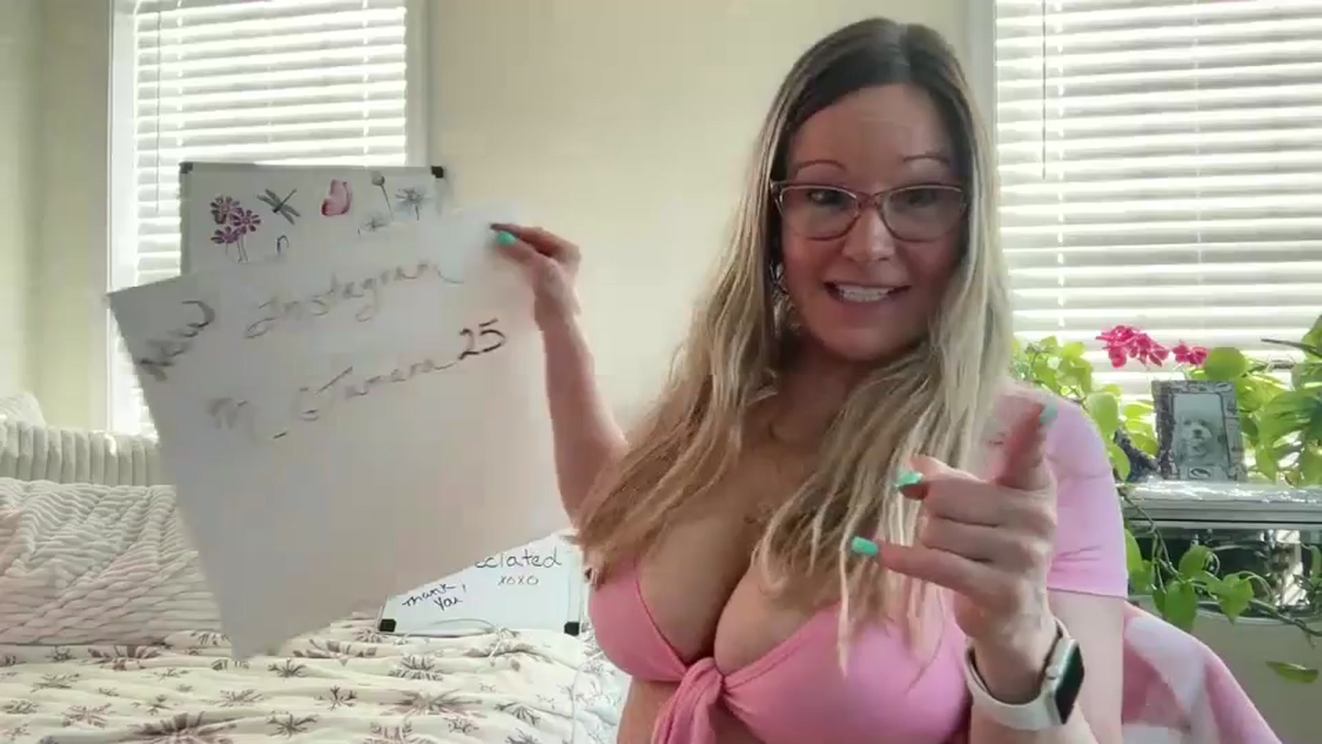 Gallery image thumbnail from Milf_Goddess's myfreecams stream on, 04/17/2026, 13:35 image 5 of 20