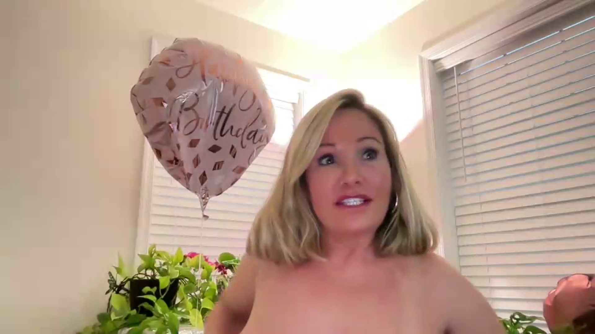 Gallery image thumbnail from Milf_Goddess's myfreecams stream on, 08/02/2026, 10:11 image 14 of 20