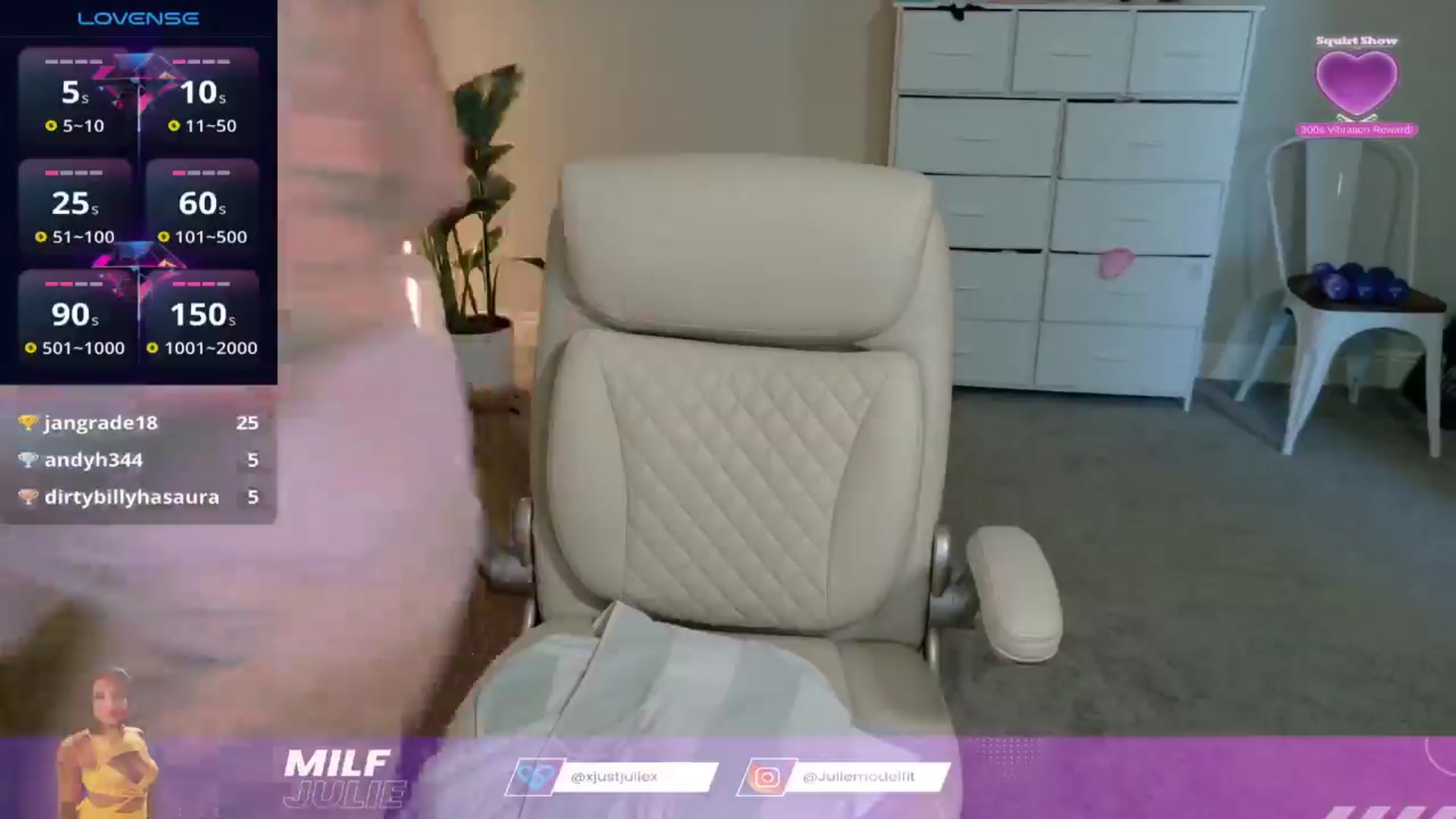 Gallery image thumbnail from Milf_Julie's myfreecams stream on, 08/27/2025, 17:54 image 18 of 20