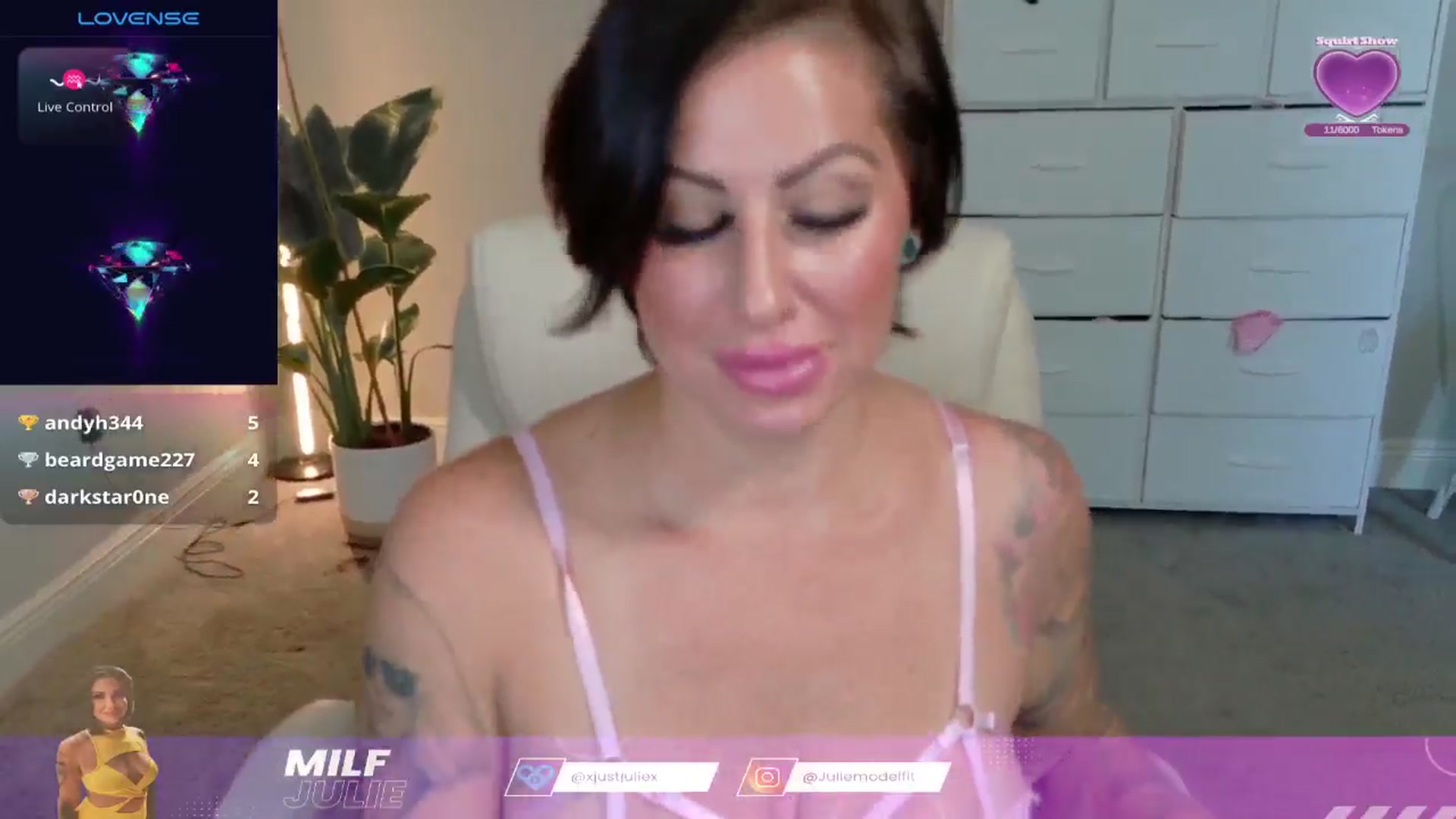 Gallery image thumbnail from Milf_Julie's myfreecams stream on, 08/27/2025, 17:54 image 8 of 20