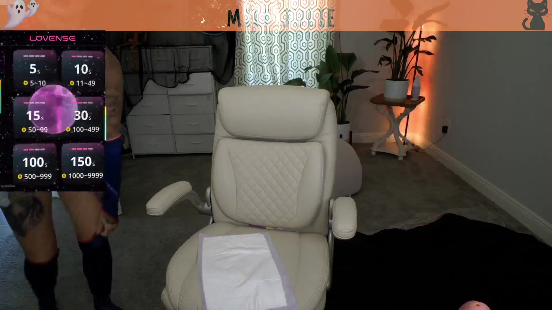Gallery image thumbnail from Milf_Julie's myfreecams stream on, 10/16/2025, 17:52 image 10 of 20