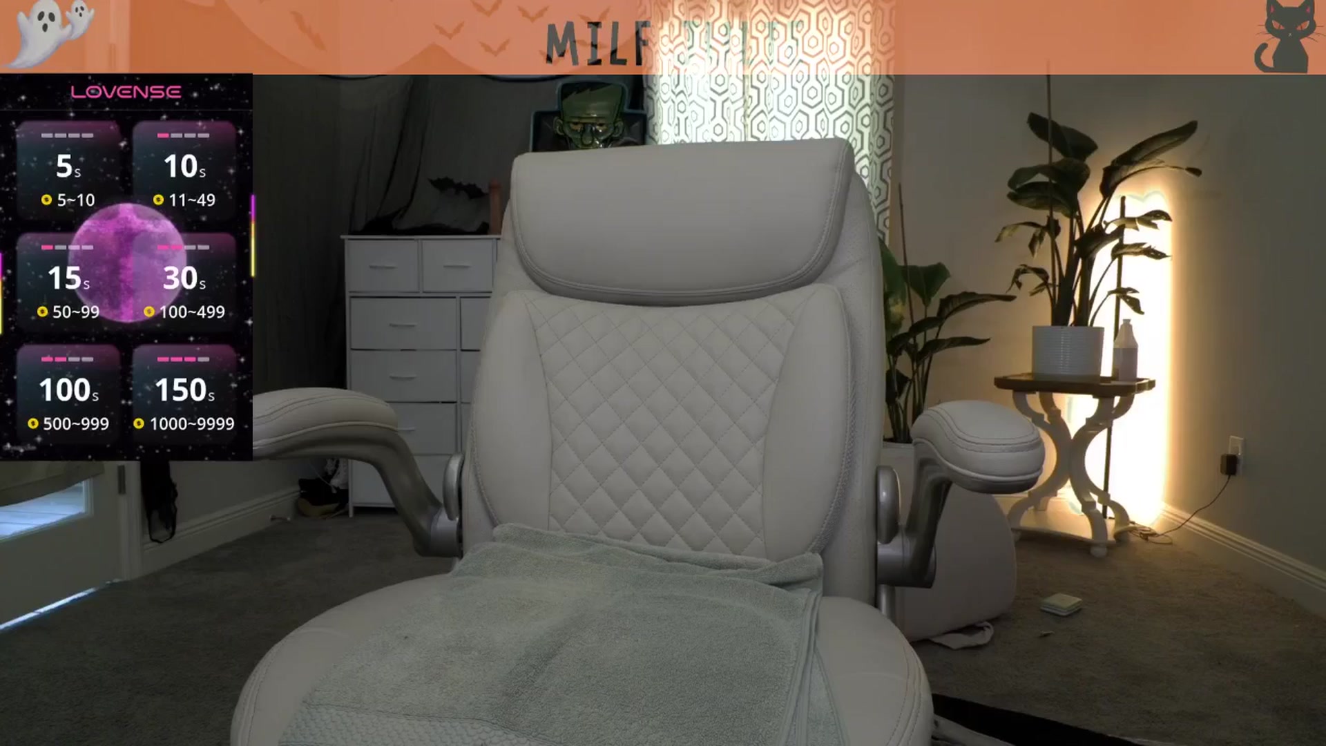 Gallery image thumbnail from Milf_Julie's myfreecams stream on, 10/17/2025, 16:31 image 15 of 20