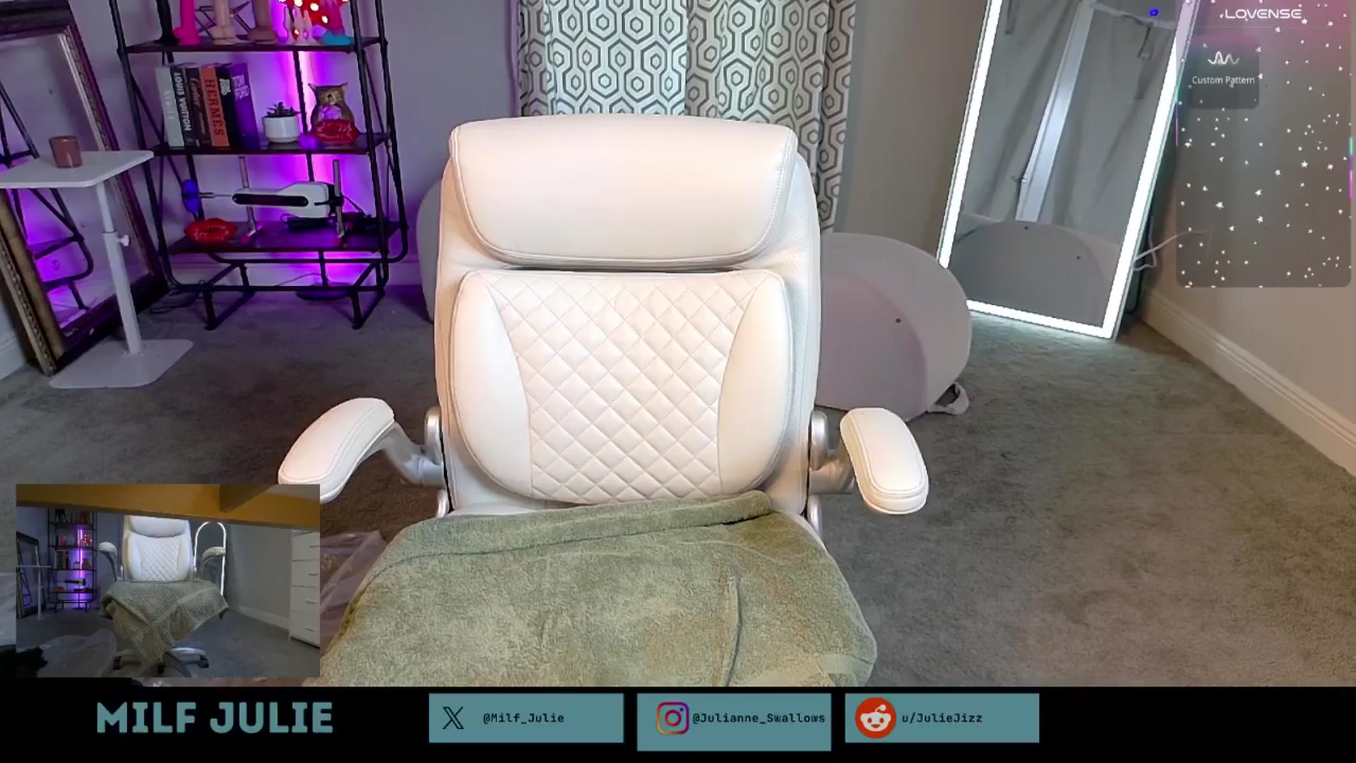 Gallery image thumbnail from Milf_Julie's myfreecams stream on, 01/06/2026, 17:35 image 10 of 20