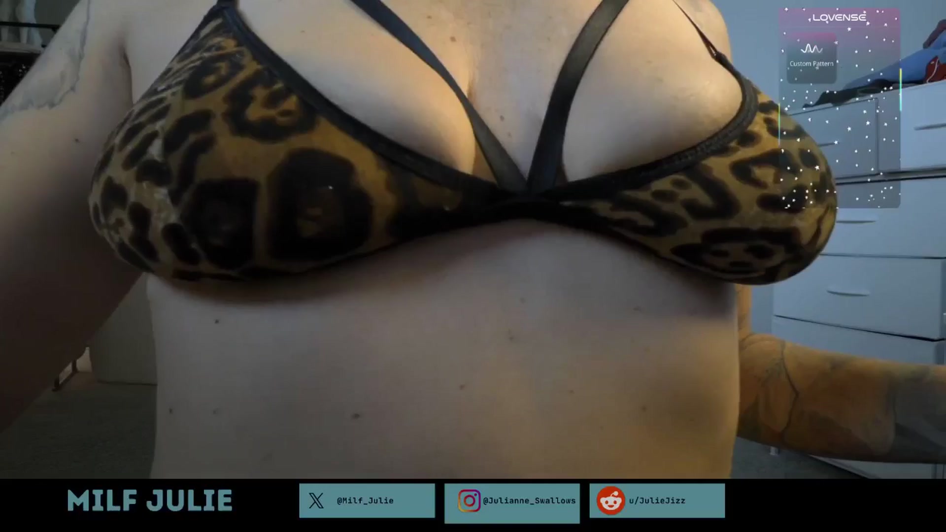 Gallery image thumbnail from Milf_Julie's myfreecams stream on, 01/22/2026, 16:51 image 9 of 20