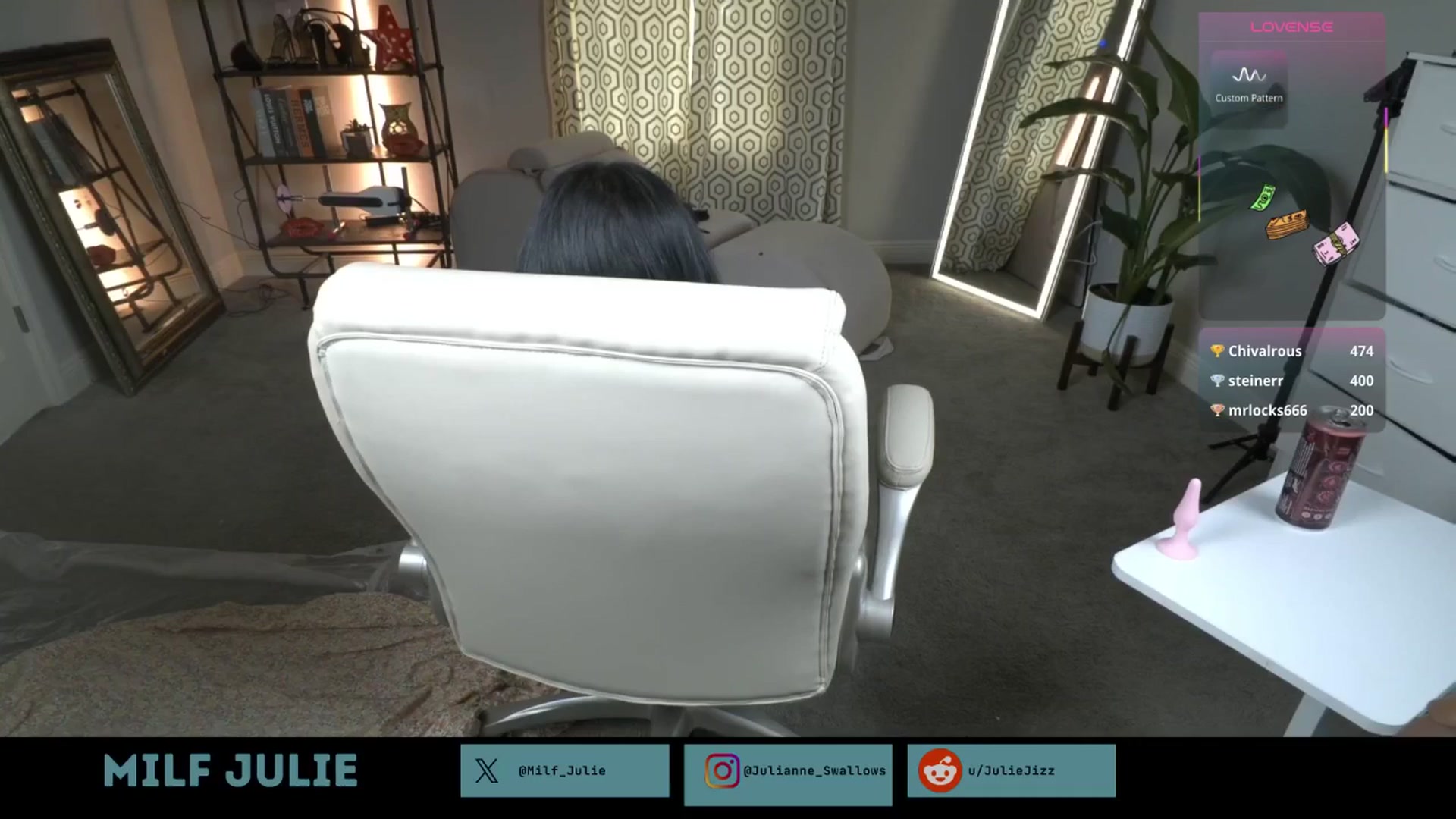 Gallery image thumbnail from Milf_Julie's myfreecams stream on, 01/26/2026, 17:16 image 13 of 20