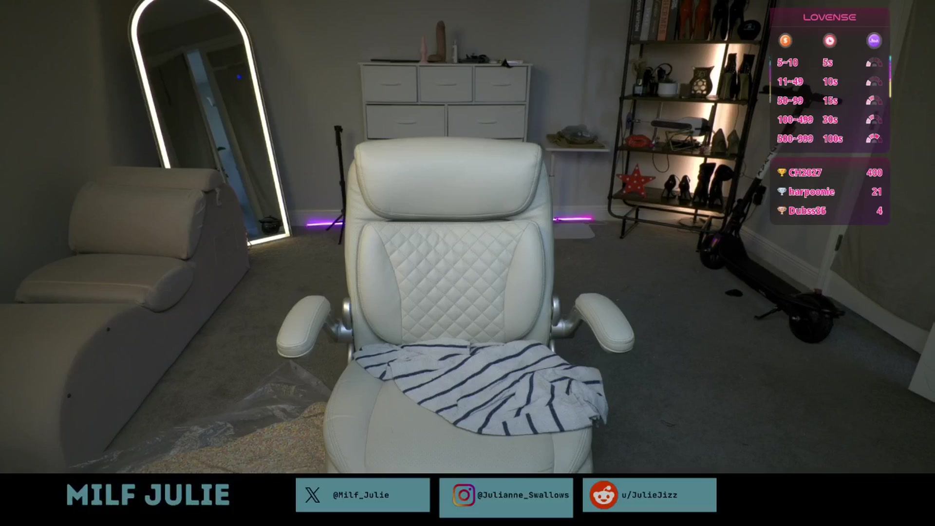 Gallery image thumbnail from Milf_Julie's myfreecams stream on, 02/20/2026, 17:24 image 10 of 20