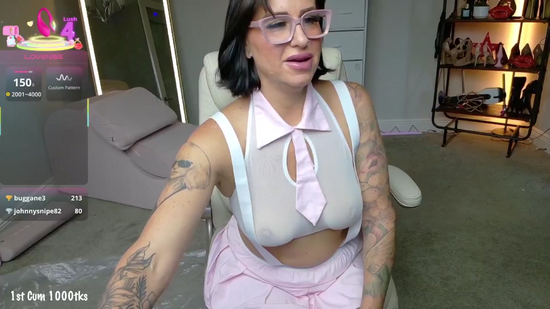 Gallery image thumbnail from Milf_Julie's myfreecams stream on, 04/01/2026, 15:58 image 17 of 20
