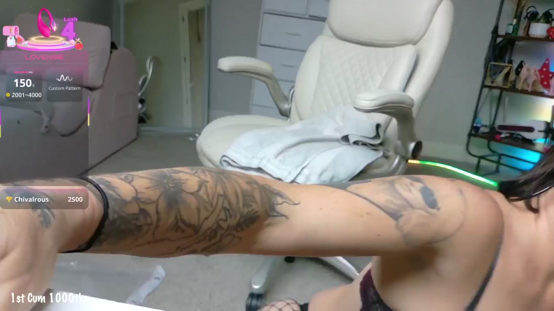 Gallery image thumbnail from Milf_Julie's myfreecams stream on, 04/07/2026, 16:32 image 10 of 20