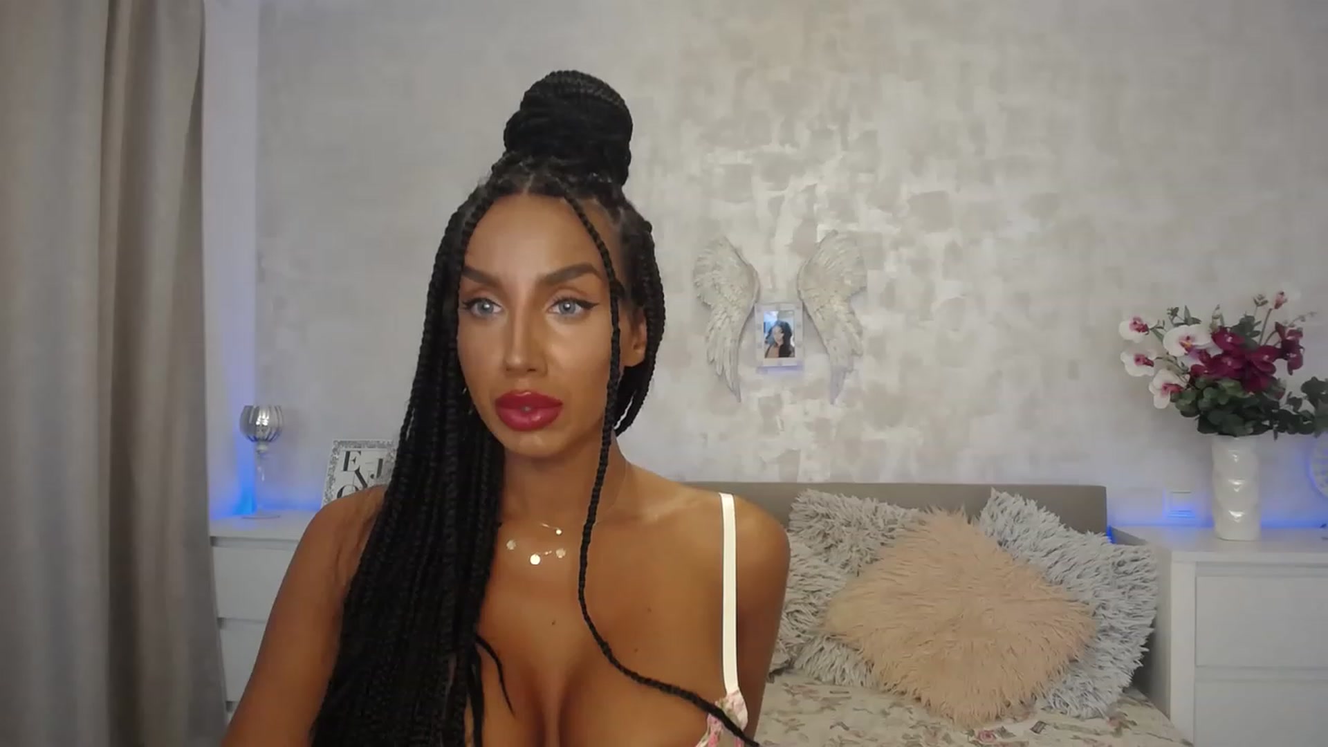 Gallery image thumbnail from MilfaliciousX's myfreecams stream on, 08/09/2023, 22:59 image 16 of 20