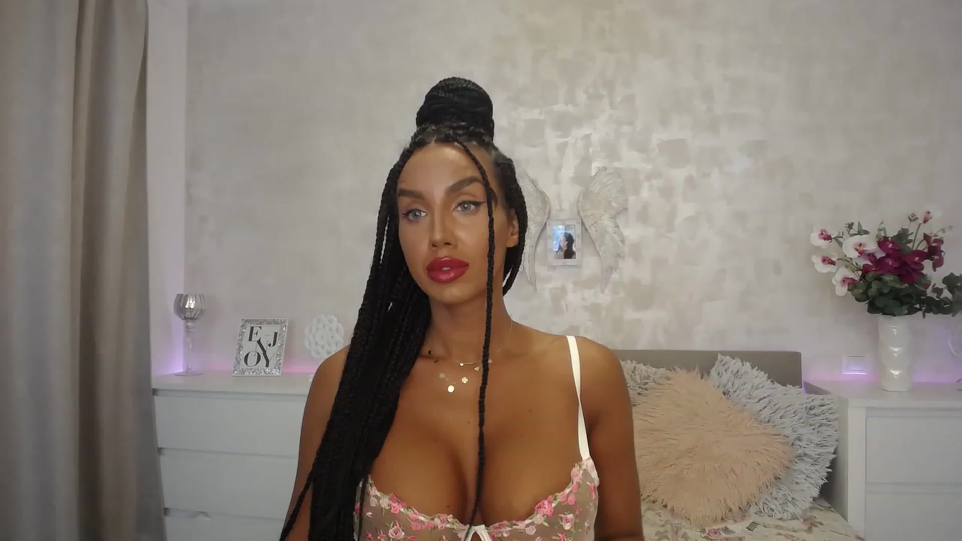 Gallery image thumbnail from MilfaliciousX's myfreecams stream on, 08/09/2023, 22:59 image 8 of 20