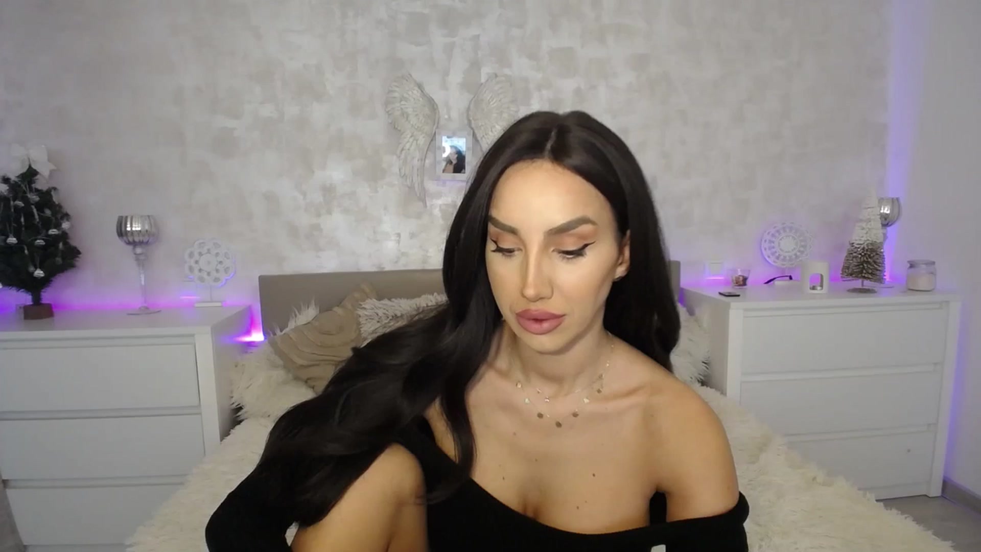Gallery image thumbnail from MilfaliciousX's myfreecams stream on, 01/11/2024, 24:09 image 6 of 20