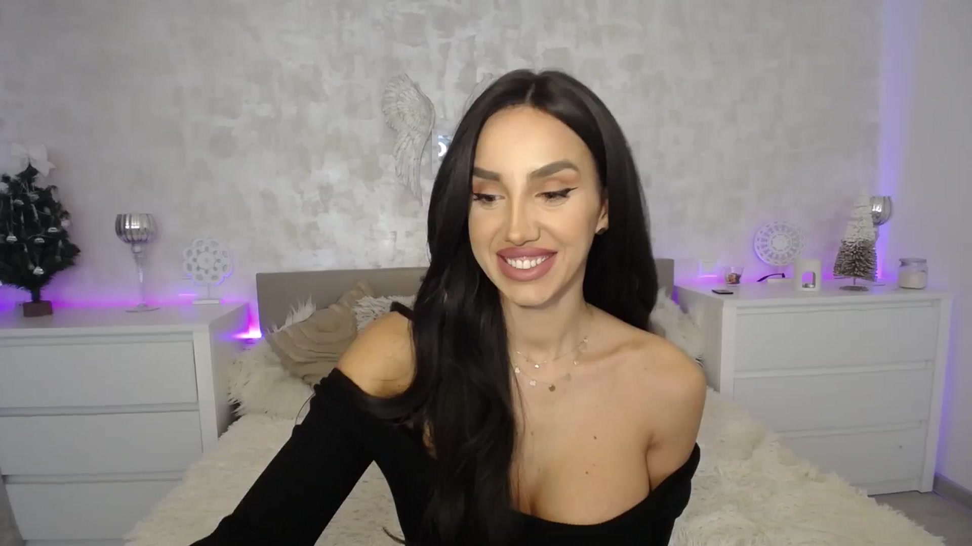 Gallery image thumbnail from MilfaliciousX's myfreecams stream on, 01/11/2024, 24:09 image 10 of 20