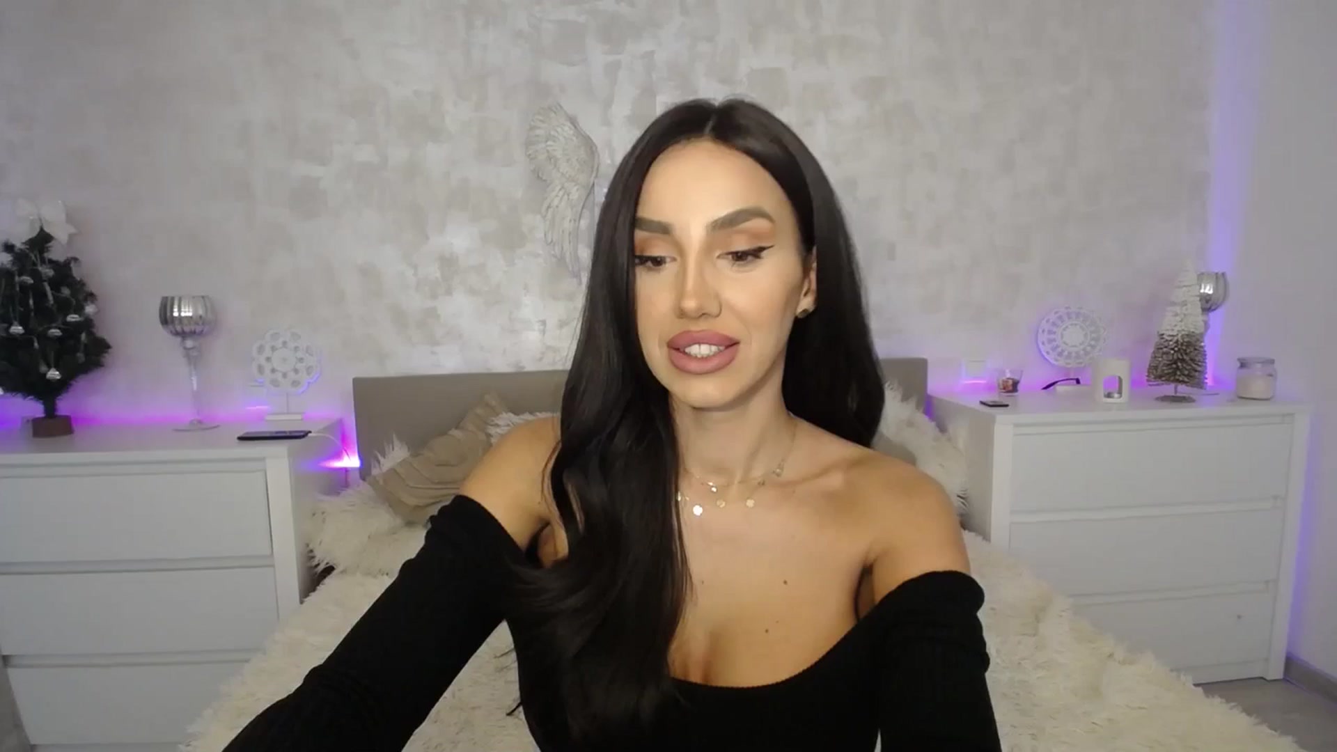 Gallery image thumbnail from MilfaliciousX's myfreecams stream on, 01/11/2024, 24:09 image 19 of 20