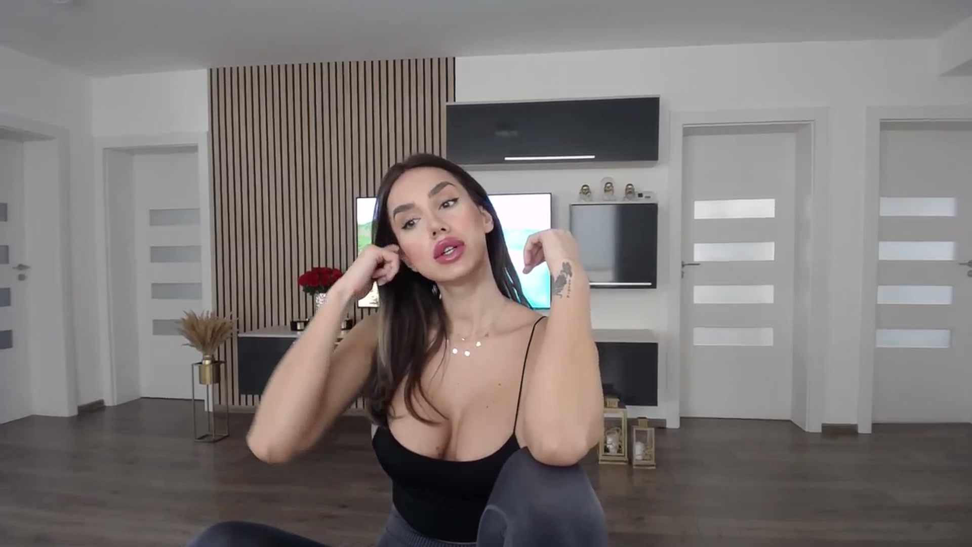 Gallery image thumbnail from MilfaliciousX's myfreecams stream on, 02/09/2024, 13:26 image 8 of 20