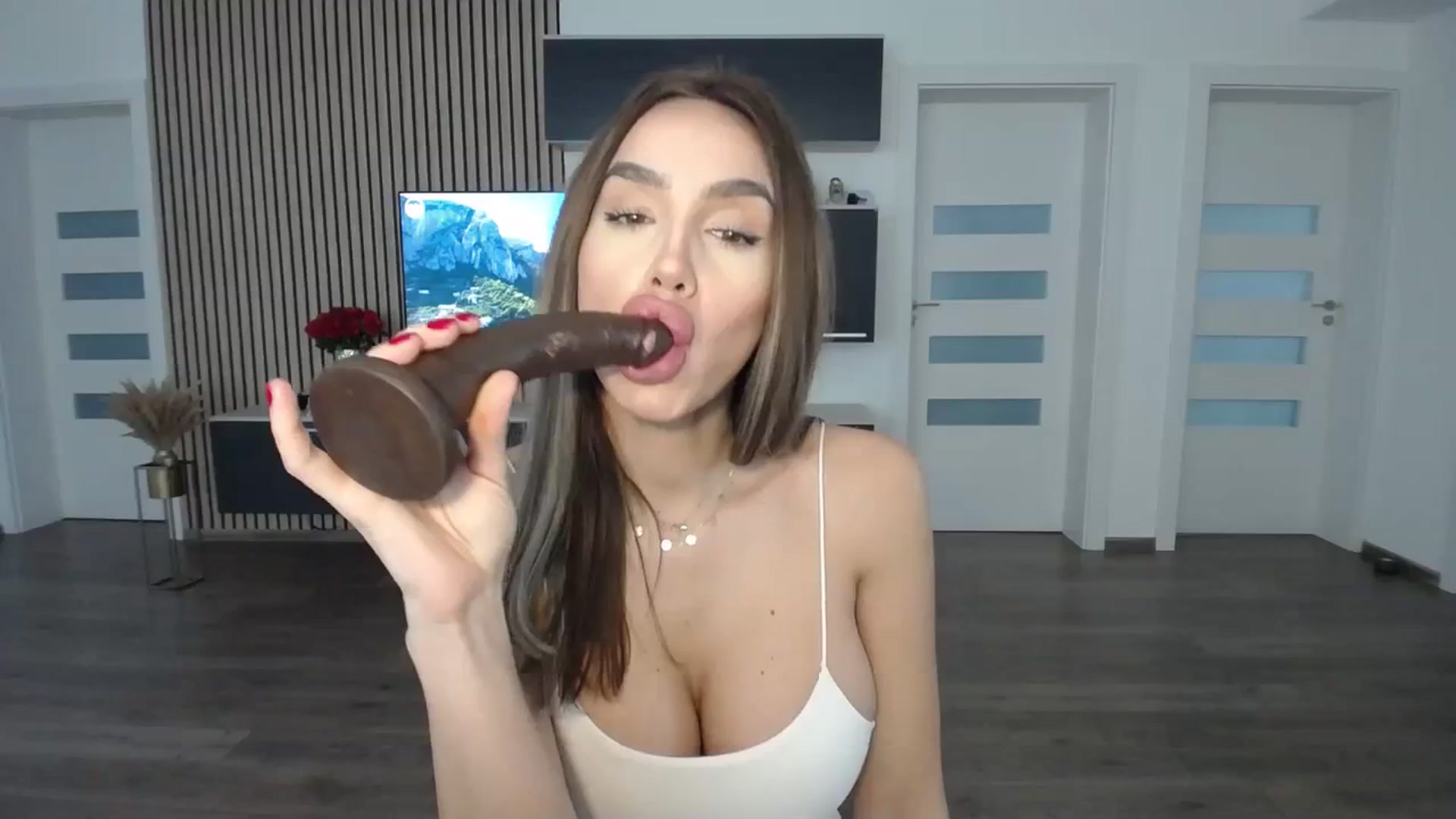Gallery image thumbnail from MilfaliciousX's myfreecams stream on, 02/13/2024, 11:52 image 15 of 20