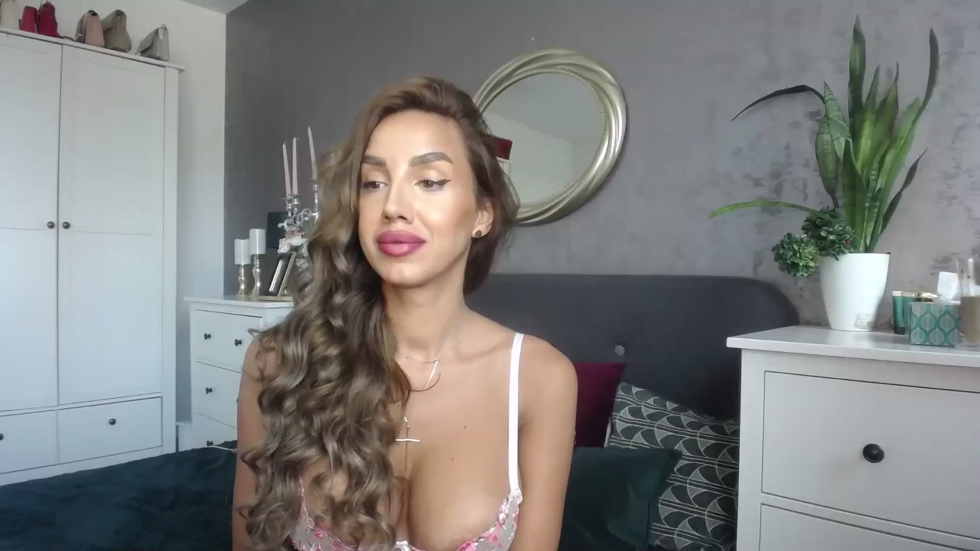 Gallery image thumbnail from MilfaliciousX's myfreecams stream on, 06/04/2024, 08:27 image 15 of 20