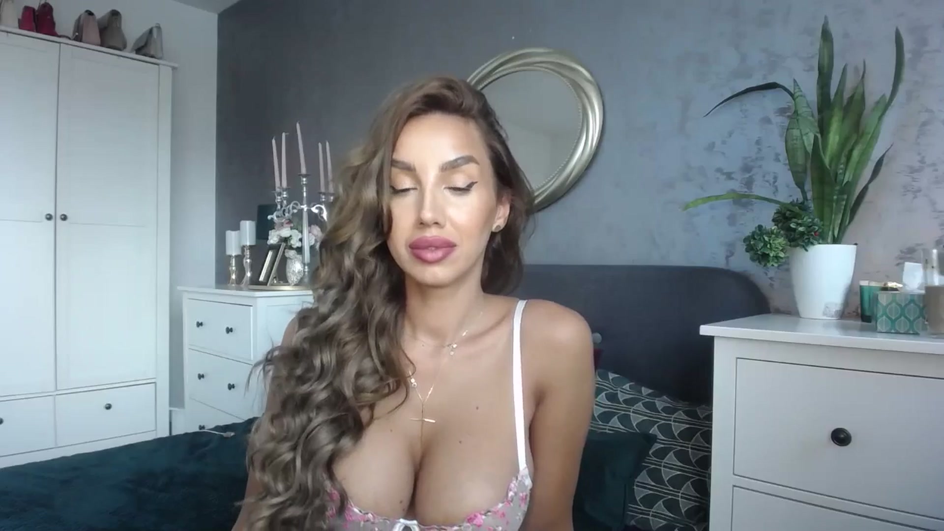 Gallery image thumbnail from MilfaliciousX's myfreecams stream on, 06/04/2024, 08:27 image 18 of 20