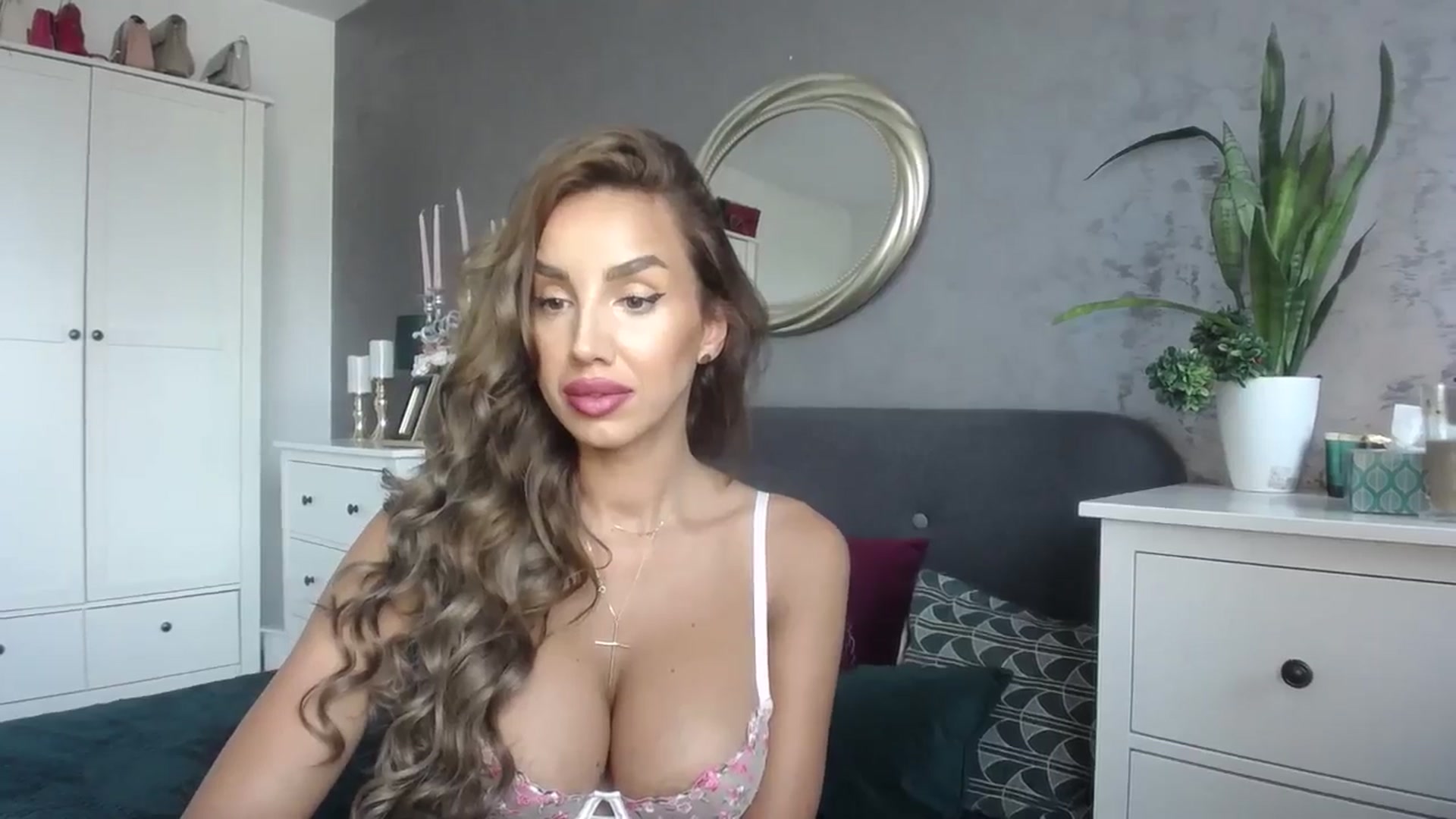 Gallery image thumbnail from MilfaliciousX's myfreecams stream on, 06/04/2024, 08:27 image 19 of 20
