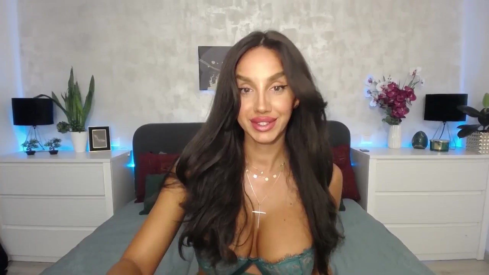 Gallery image thumbnail from MilfaliciousX's myfreecams stream on, 08/04/2024, 24:01 image 4 of 20