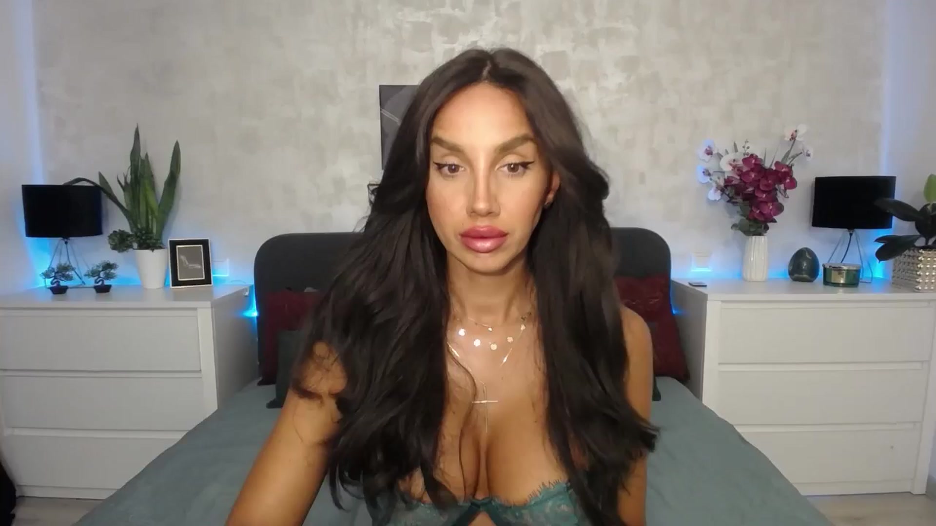 Gallery image thumbnail from MilfaliciousX's myfreecams stream on, 08/04/2024, 24:01 image 1 of 20