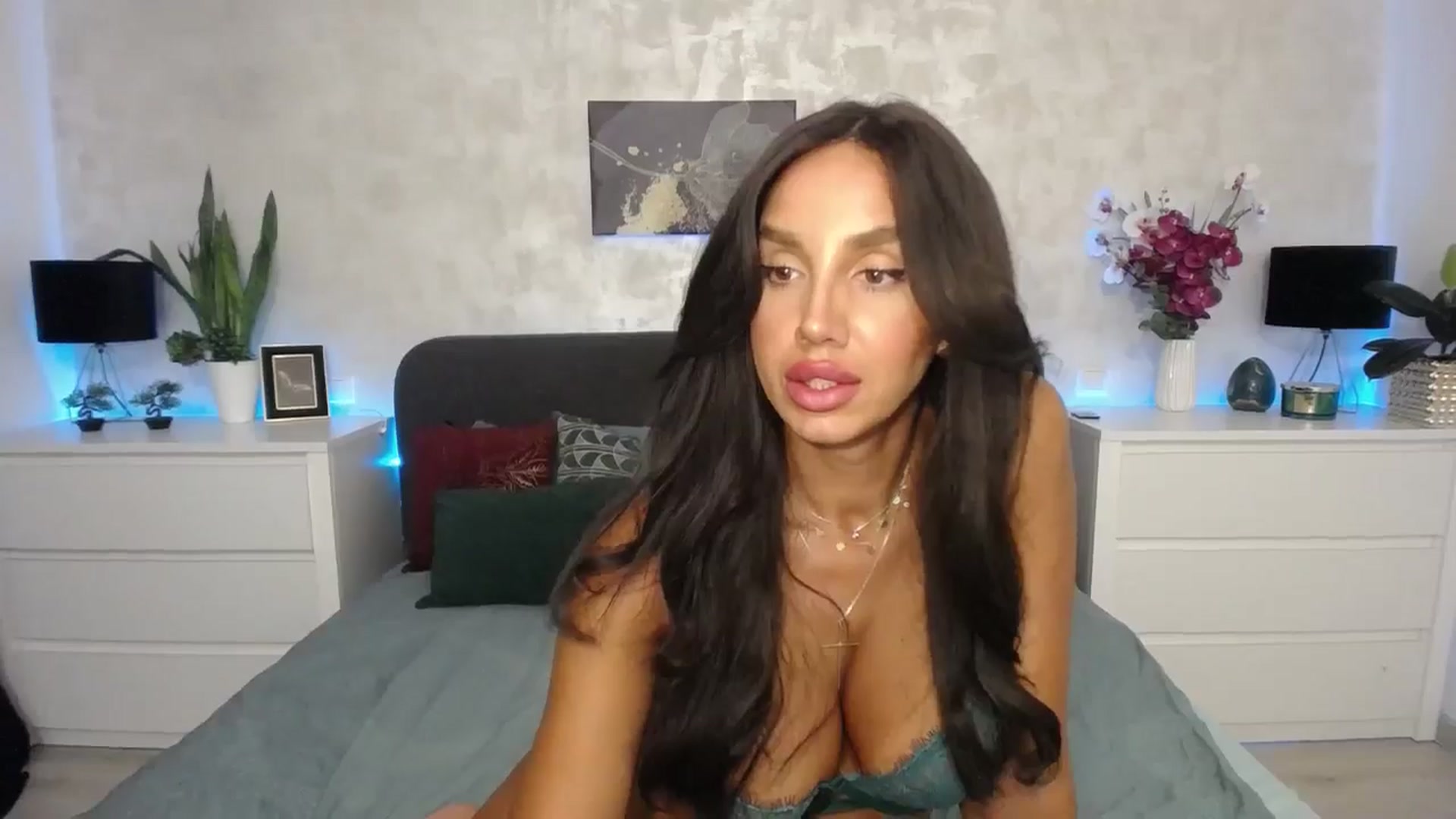 Gallery image thumbnail from MilfaliciousX's myfreecams stream on, 08/04/2024, 24:15 image 13 of 20