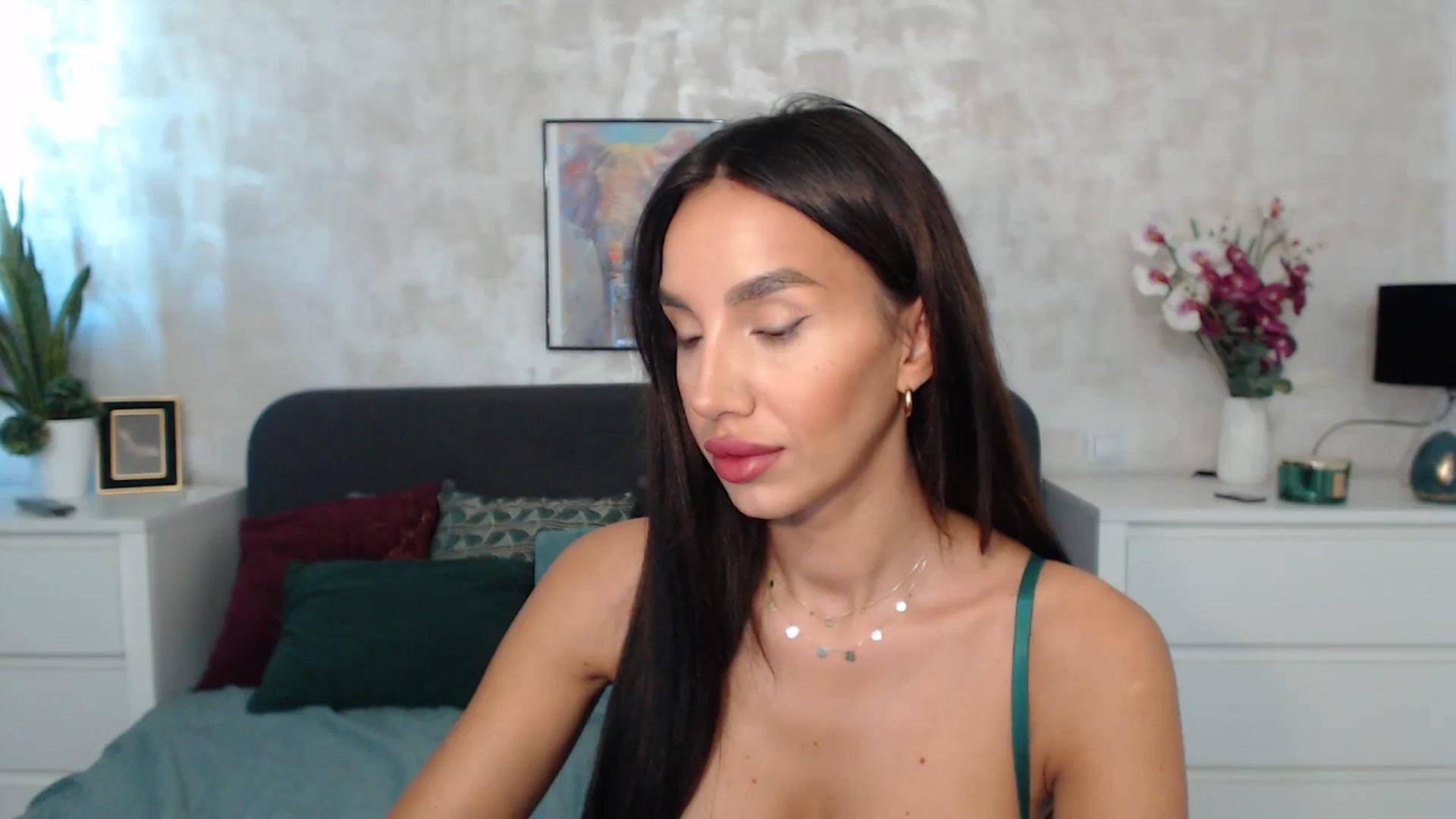 Gallery image thumbnail from MilfaliciousX's myfreecams stream on, 10/16/2024, 12:12 image 16 of 20