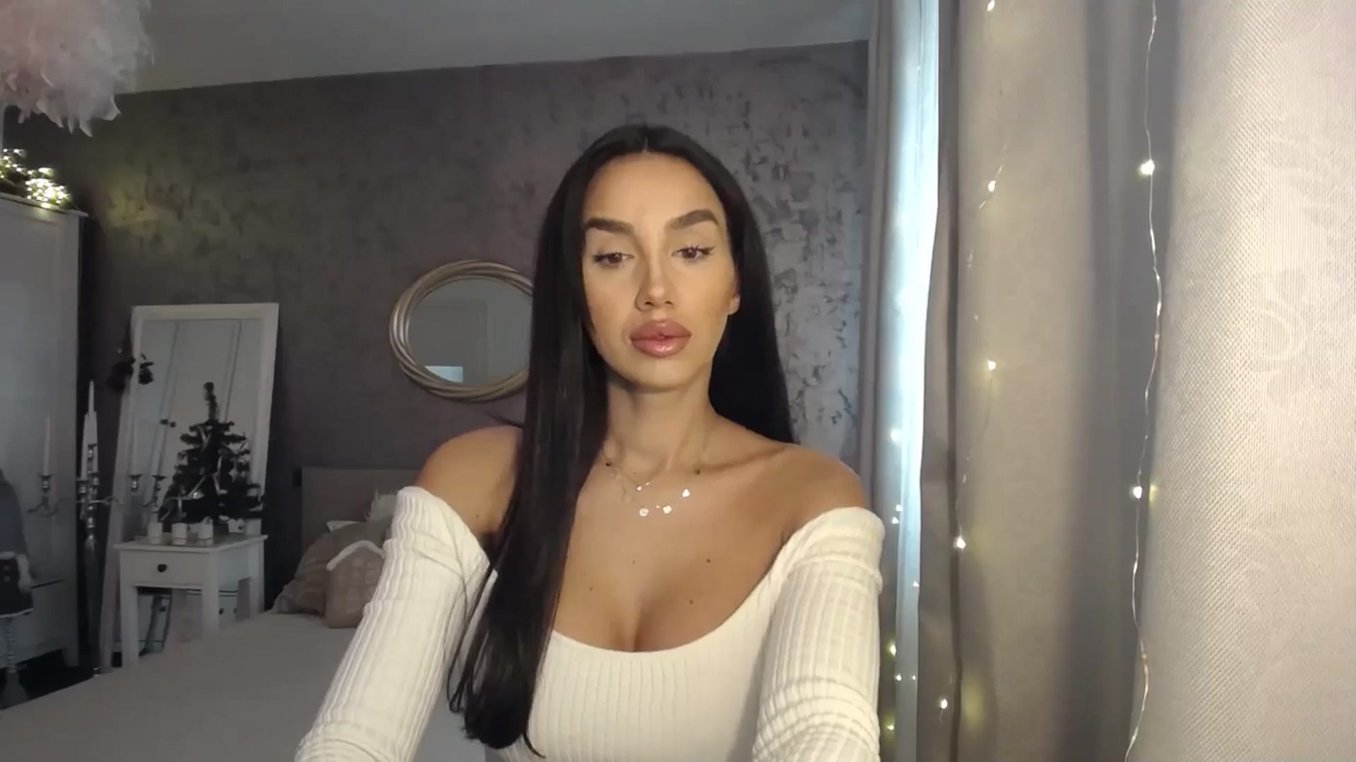 Gallery image thumbnail from MilfaliciousX's myfreecams stream on, 12/10/2024, 12:38 image 3 of 20