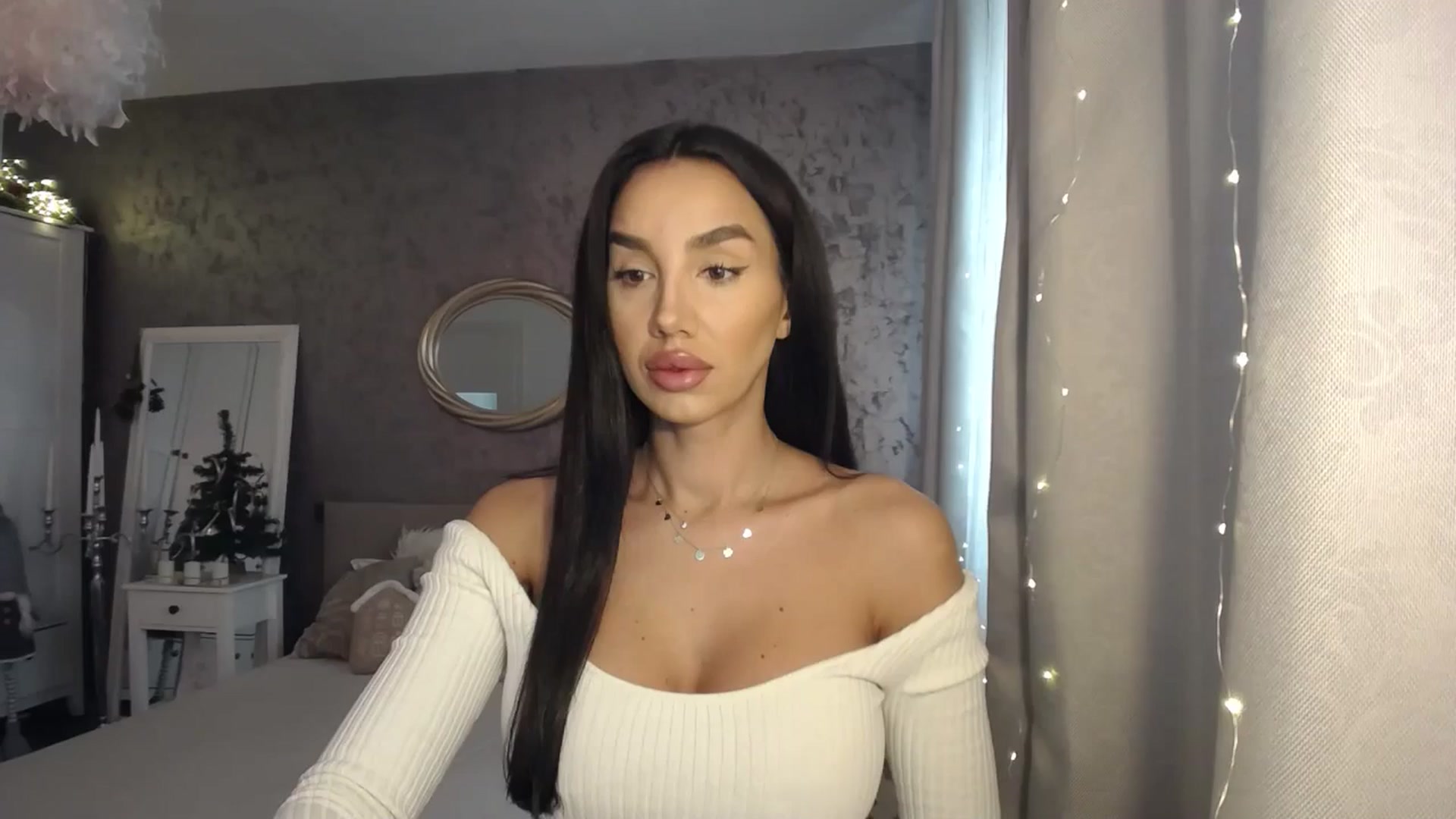 Gallery image thumbnail from MilfaliciousX's myfreecams stream on, 12/10/2024, 12:38 image 1 of 20