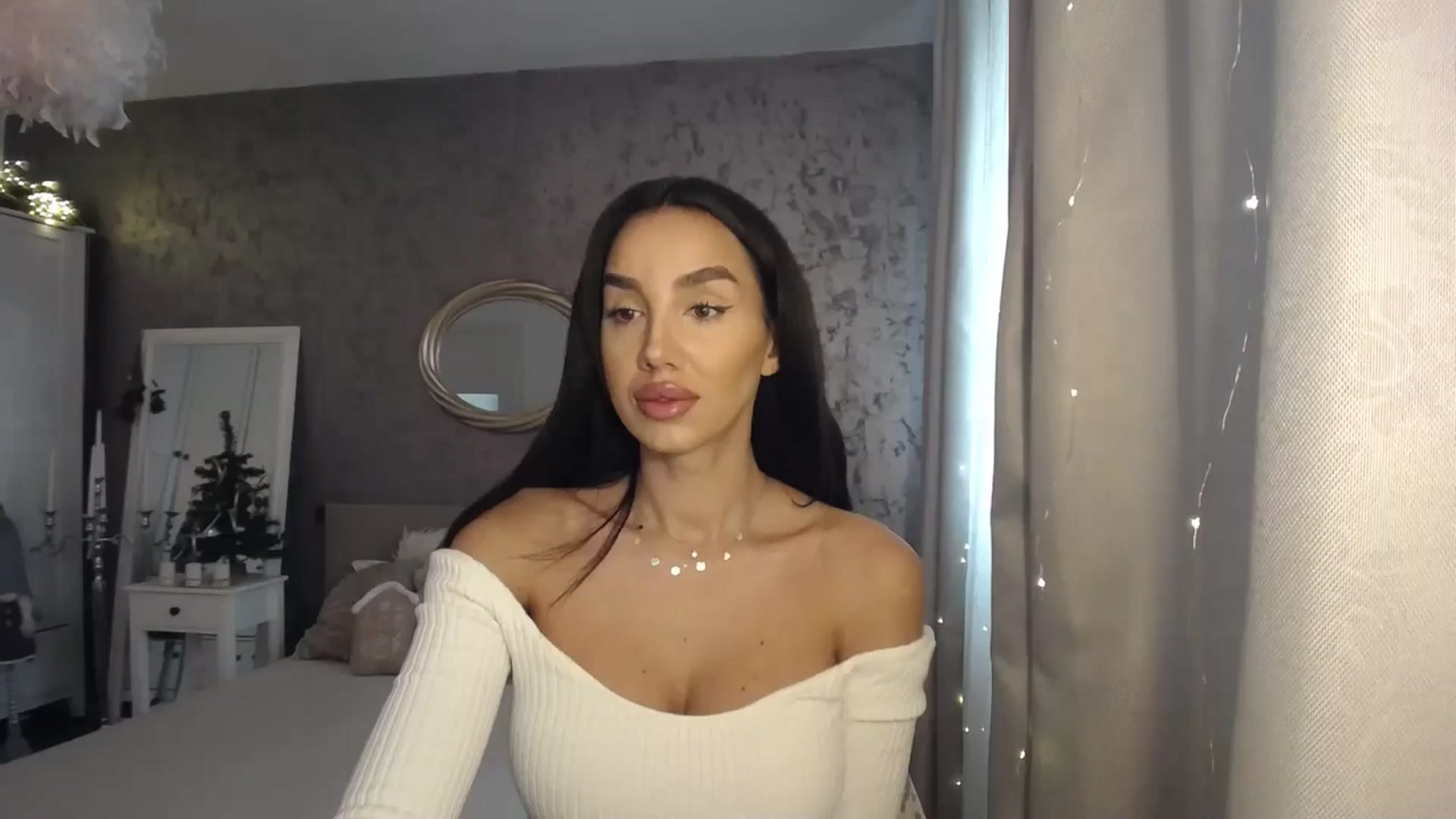 Gallery image thumbnail from MilfaliciousX's myfreecams stream on, 12/10/2024, 12:38 image 18 of 20